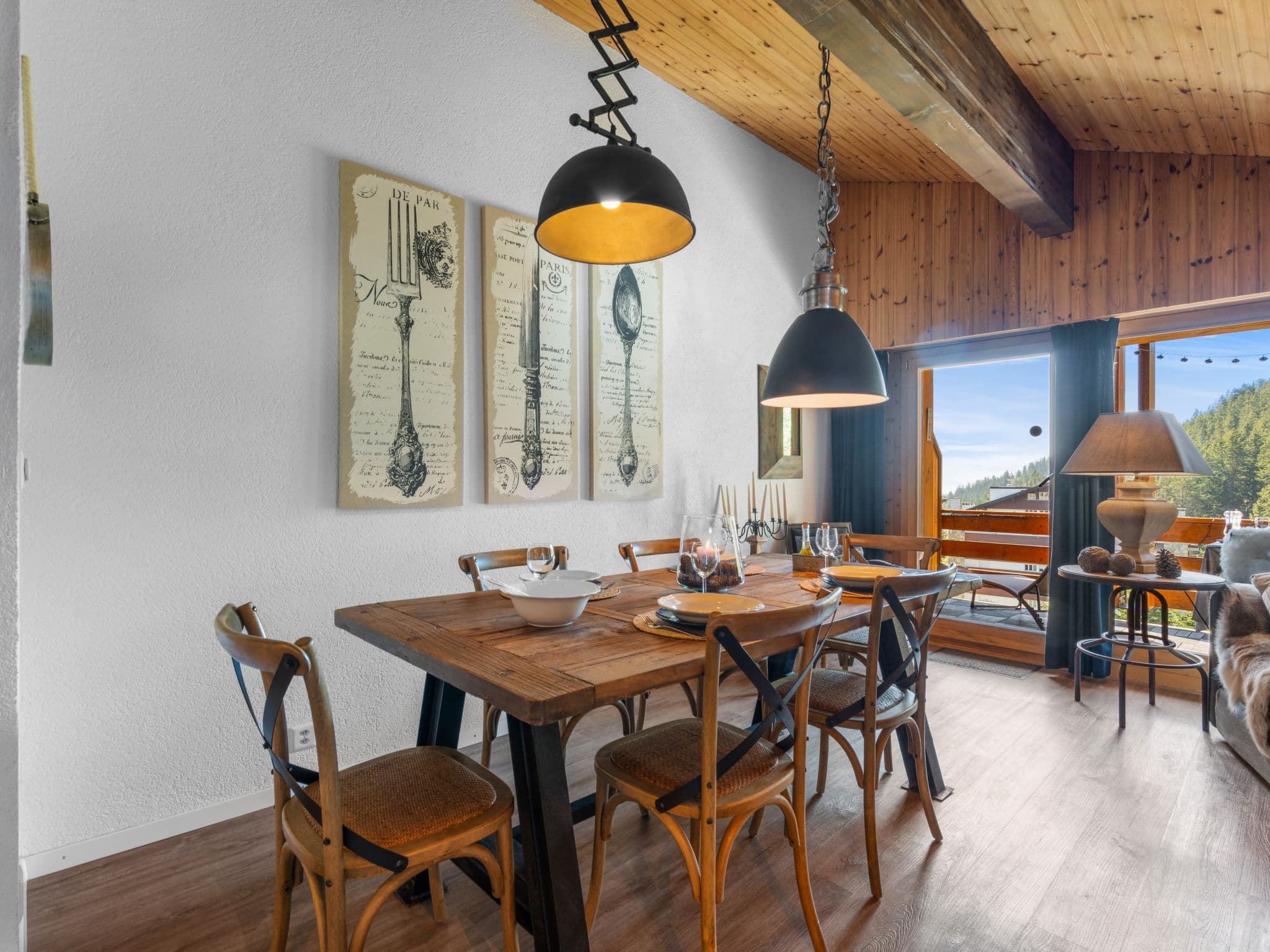 Kitchen / Dining Room