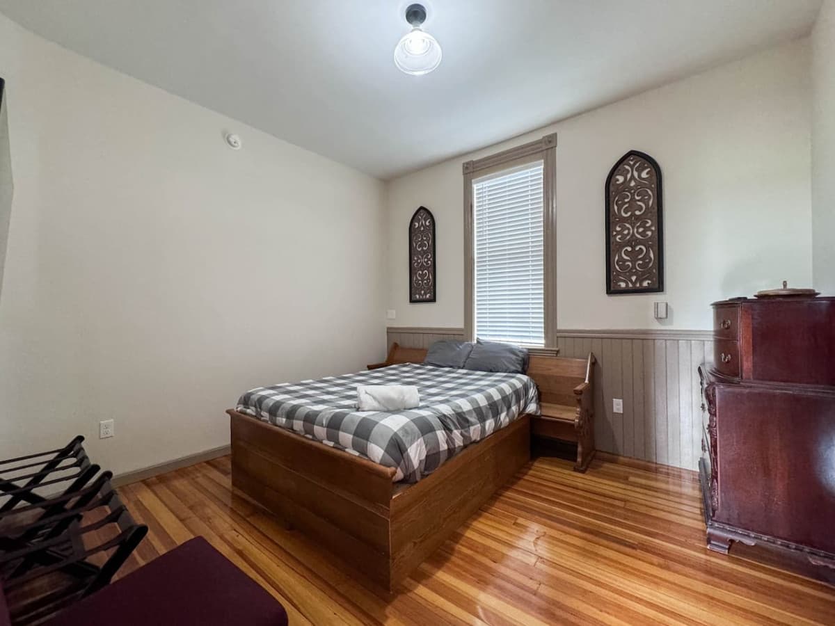 Gallery Image 55