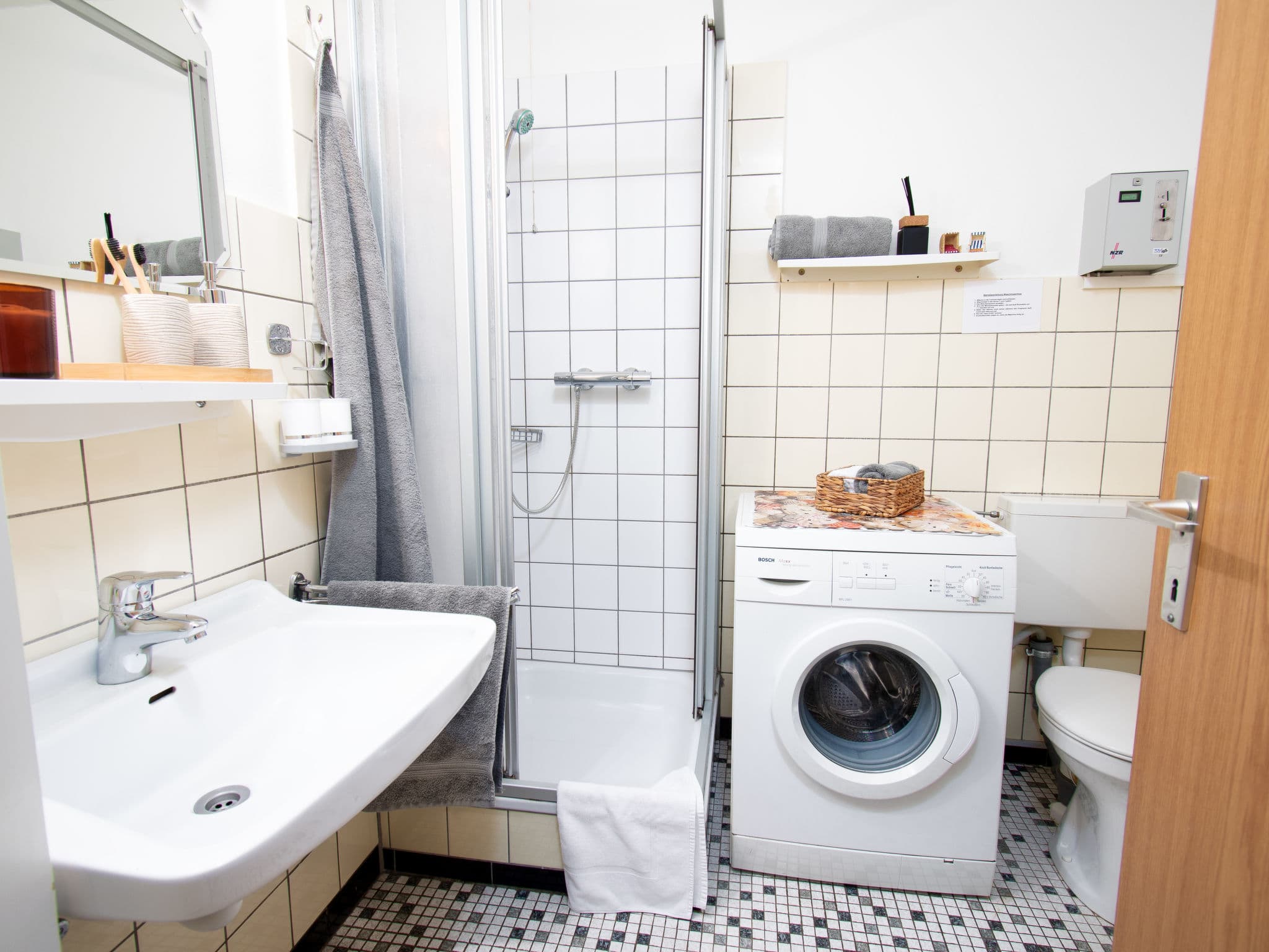 Bathroom / Wellness