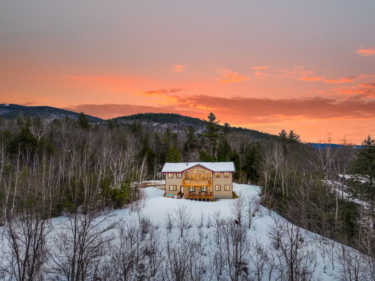 The Mountainview Escape | Luxury, Views & Hot Tub