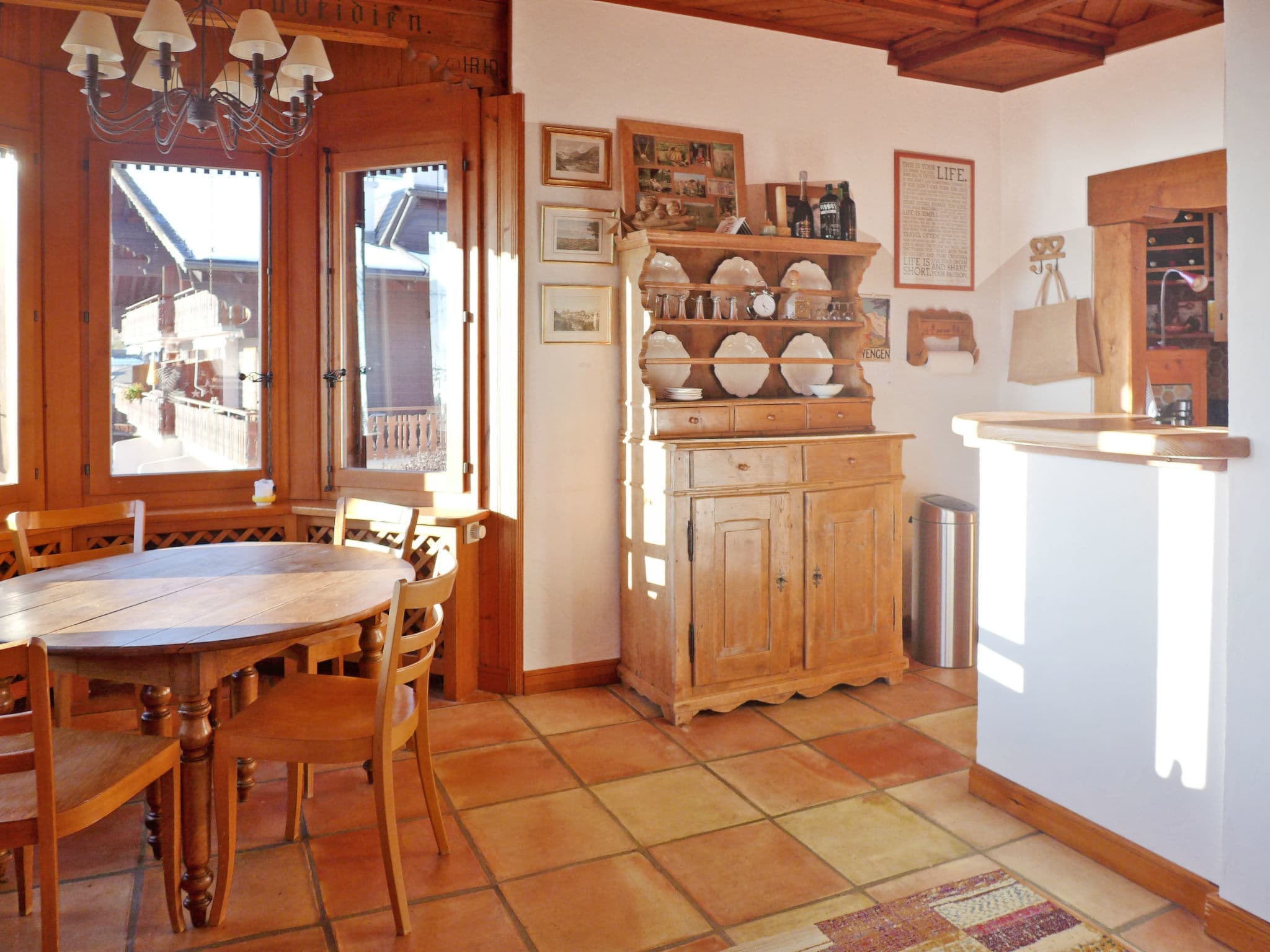 Kitchen / Dining Room