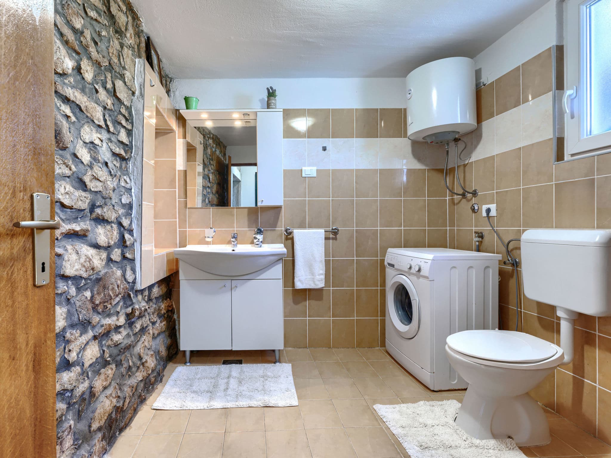 Bathroom / Wellness