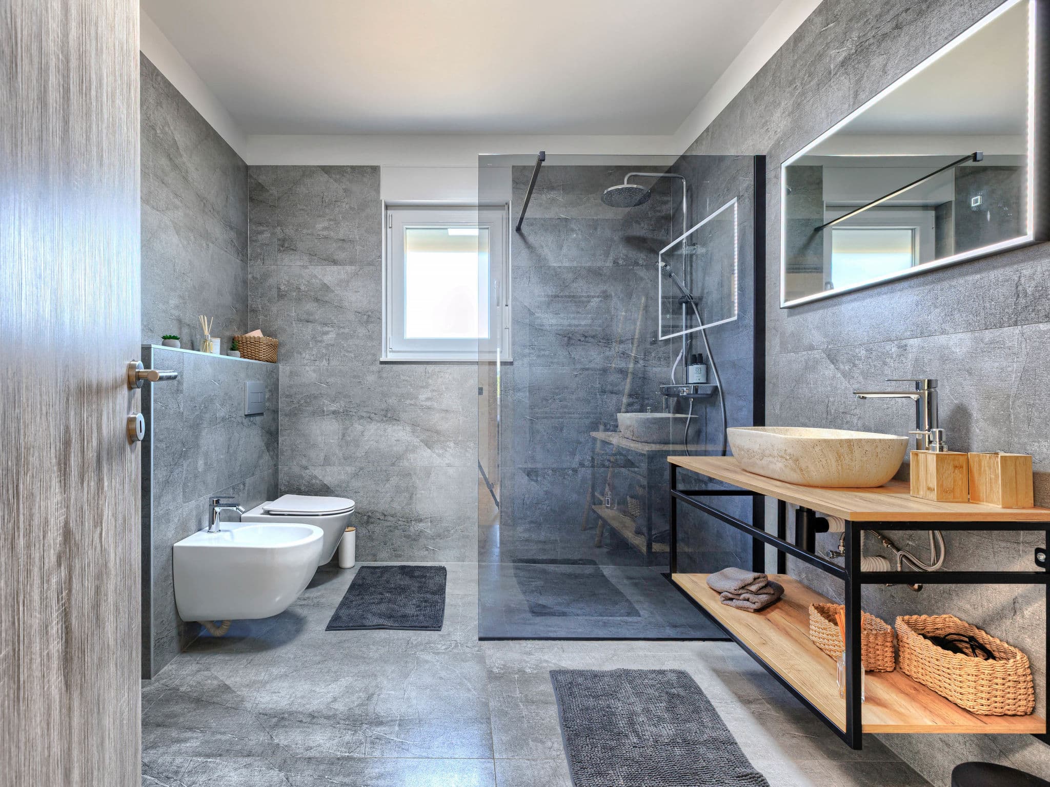 Bathroom / Wellness
