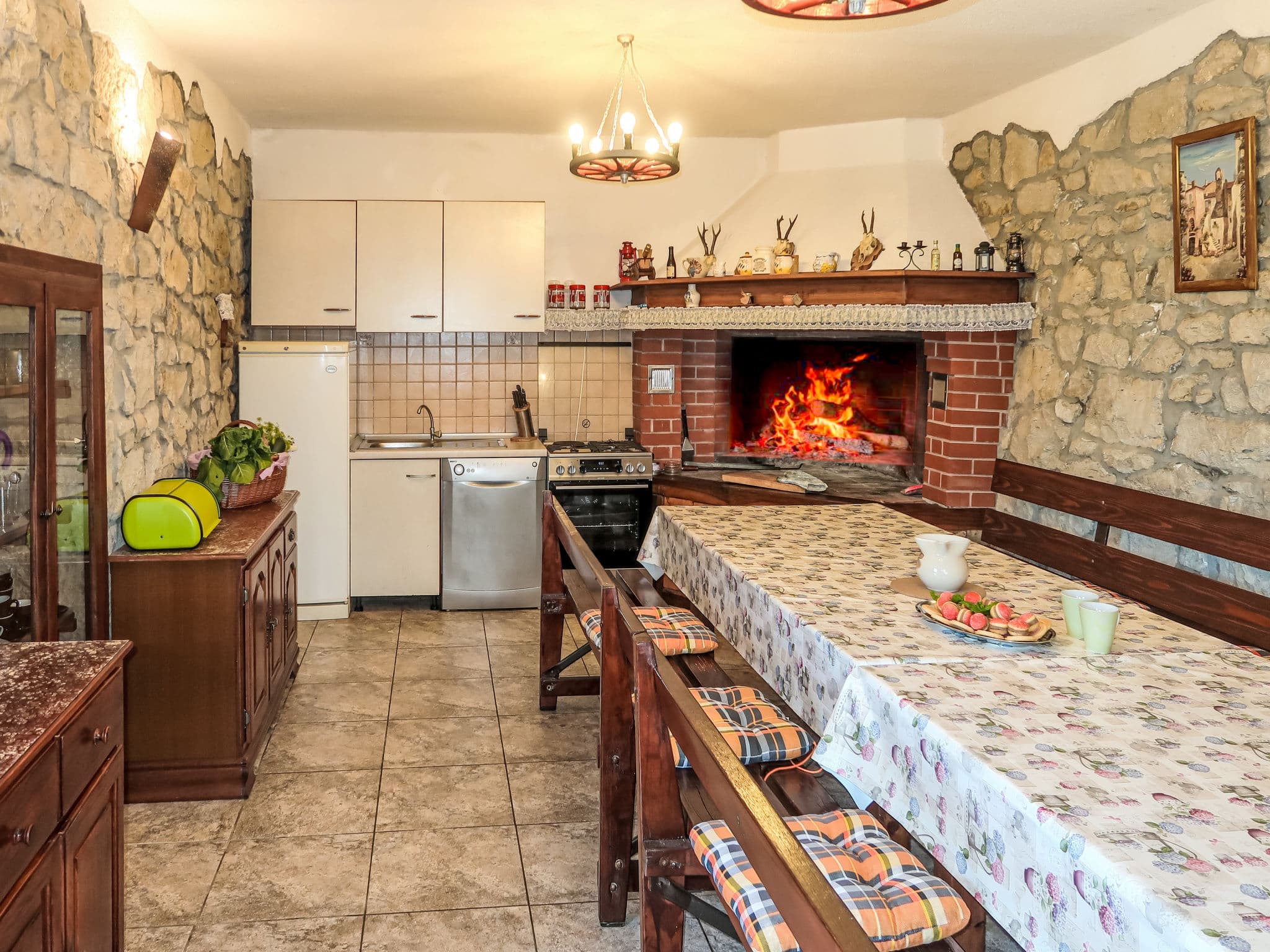 Kitchen / Dining Room
