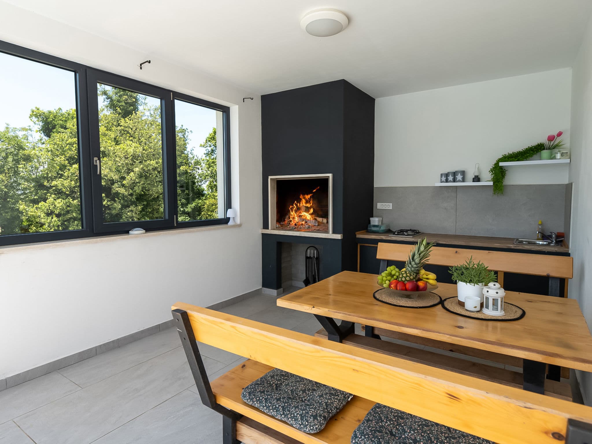 Kitchen / Dining Room