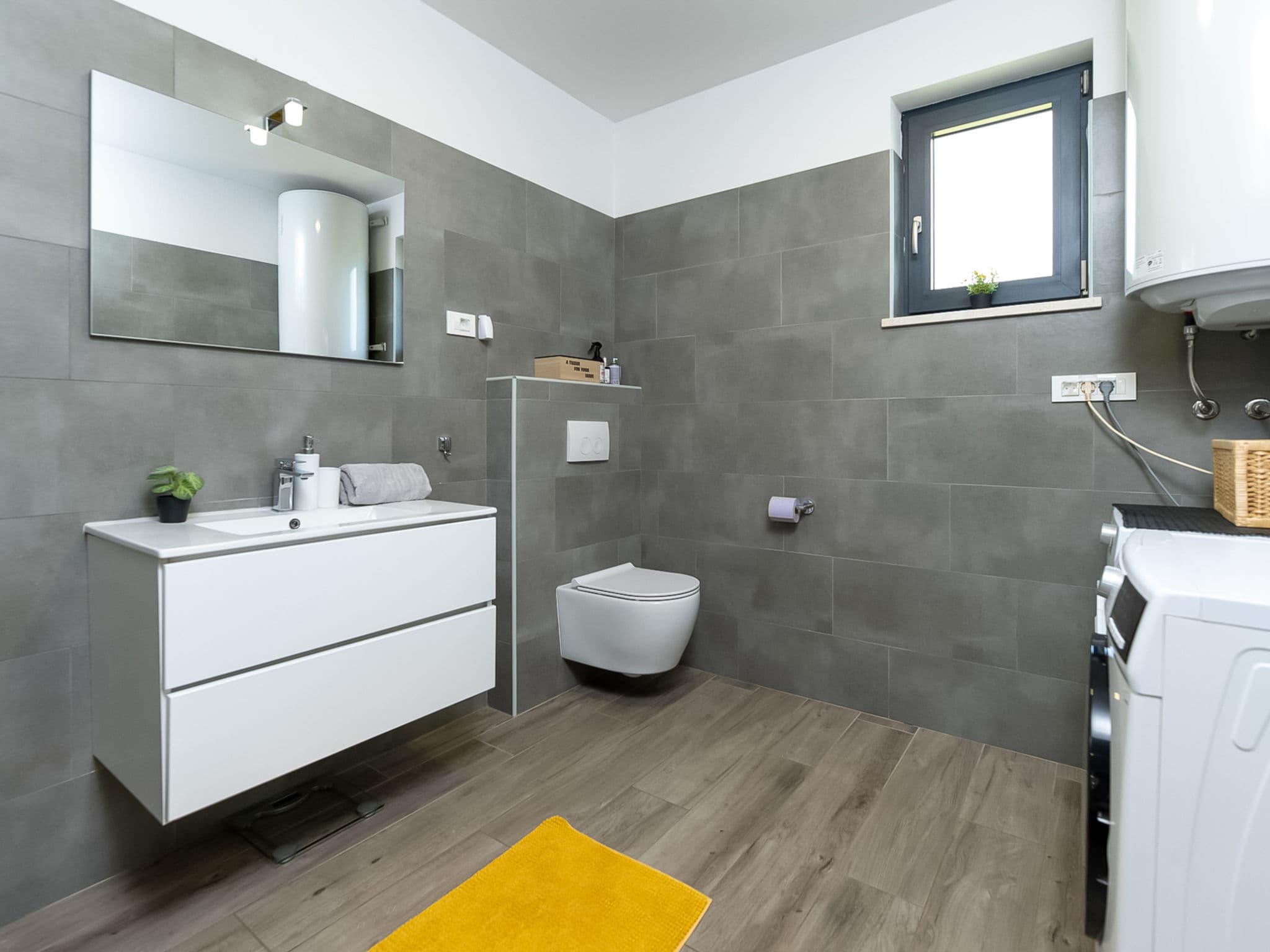 Bathroom / Wellness