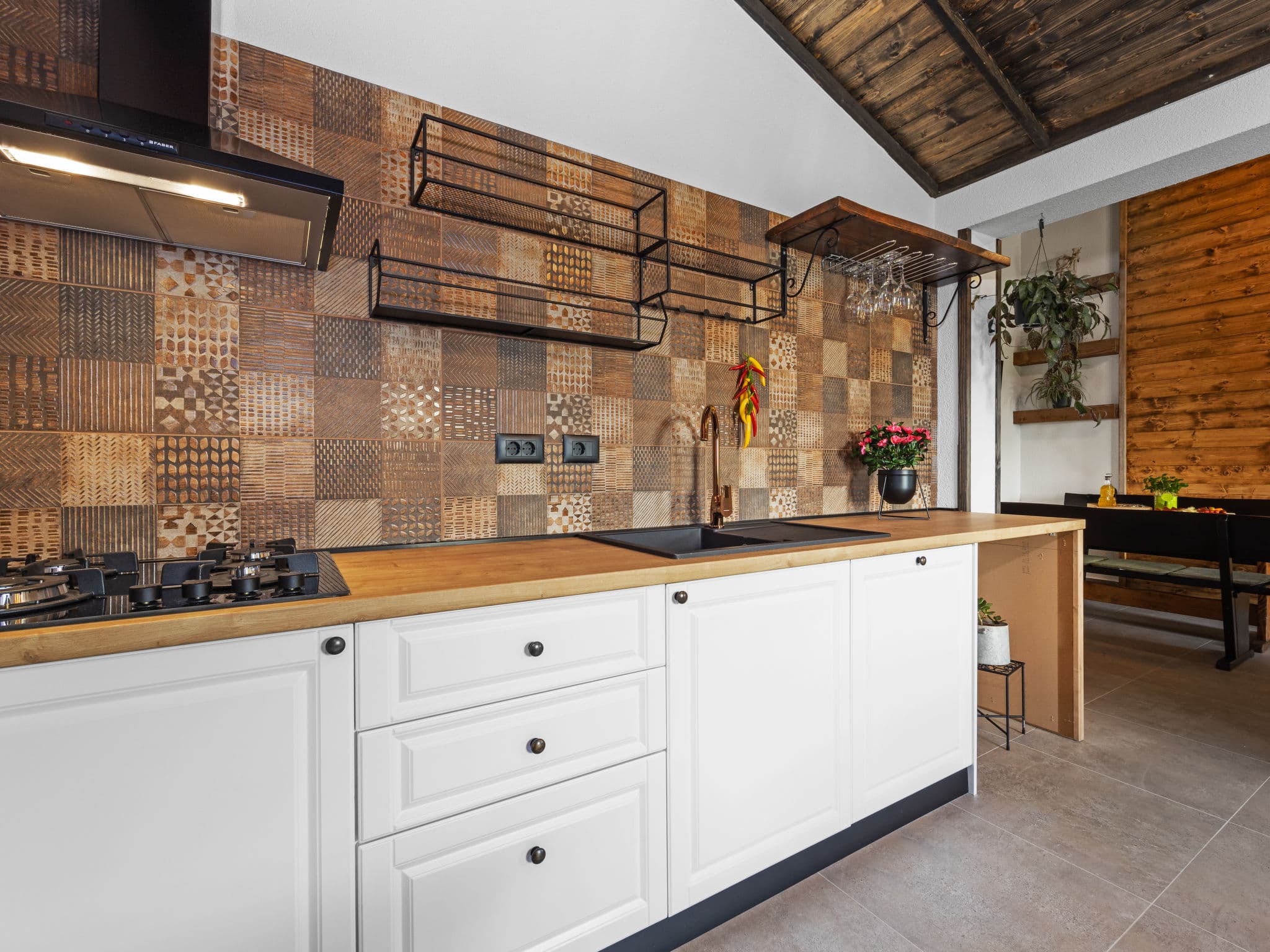 Kitchen / Dining Room