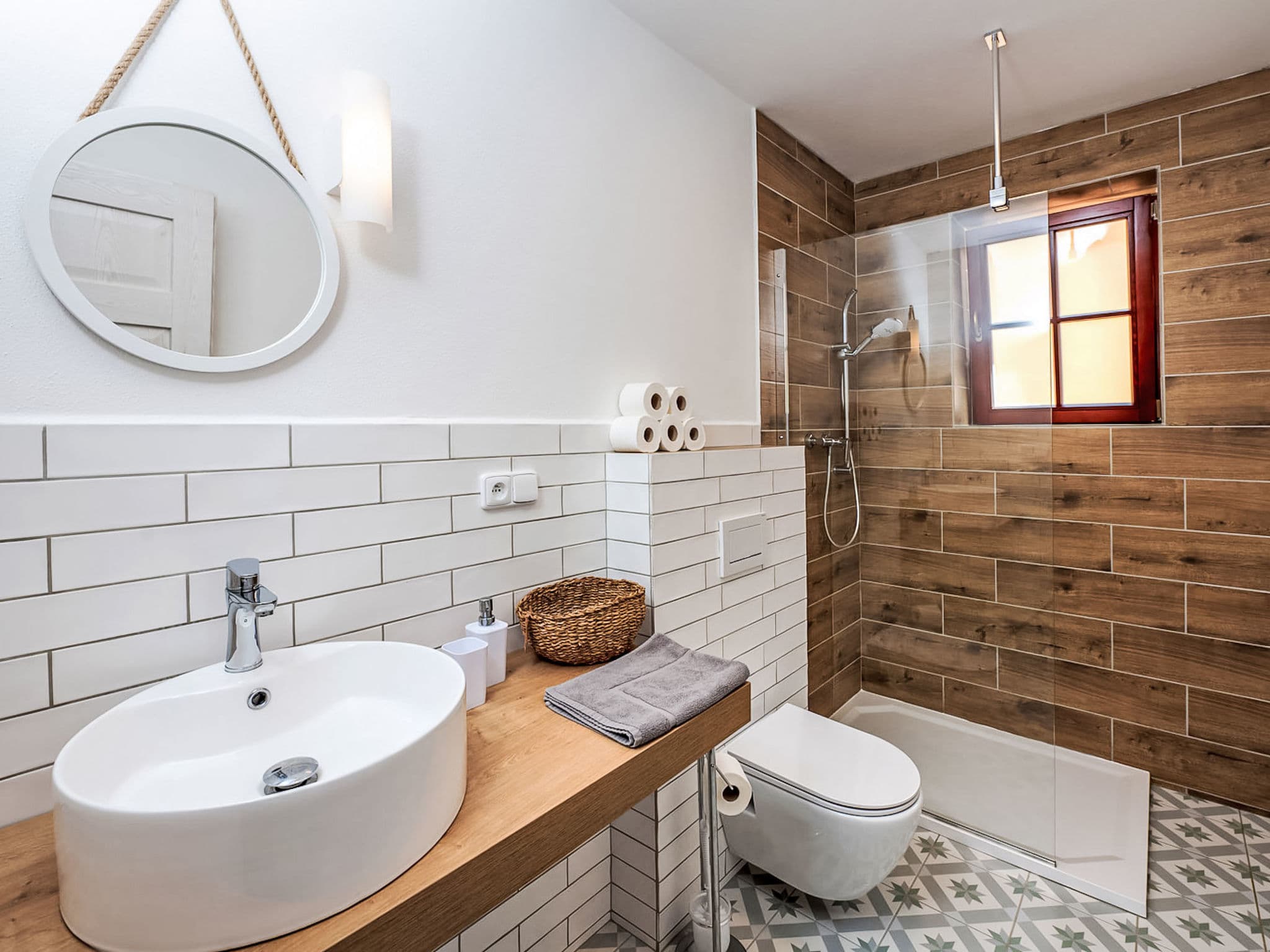 Bathroom / Wellness