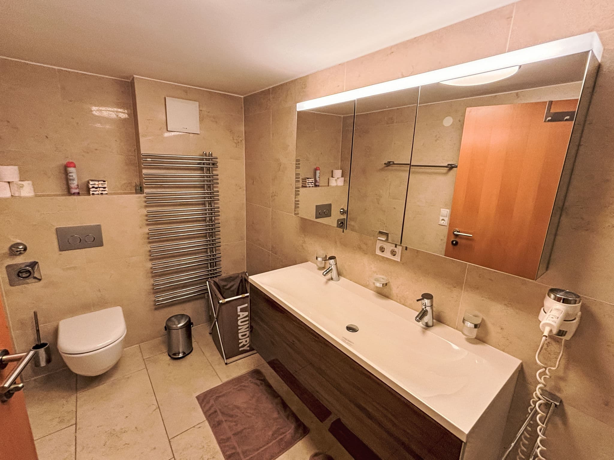 Bathroom / Wellness