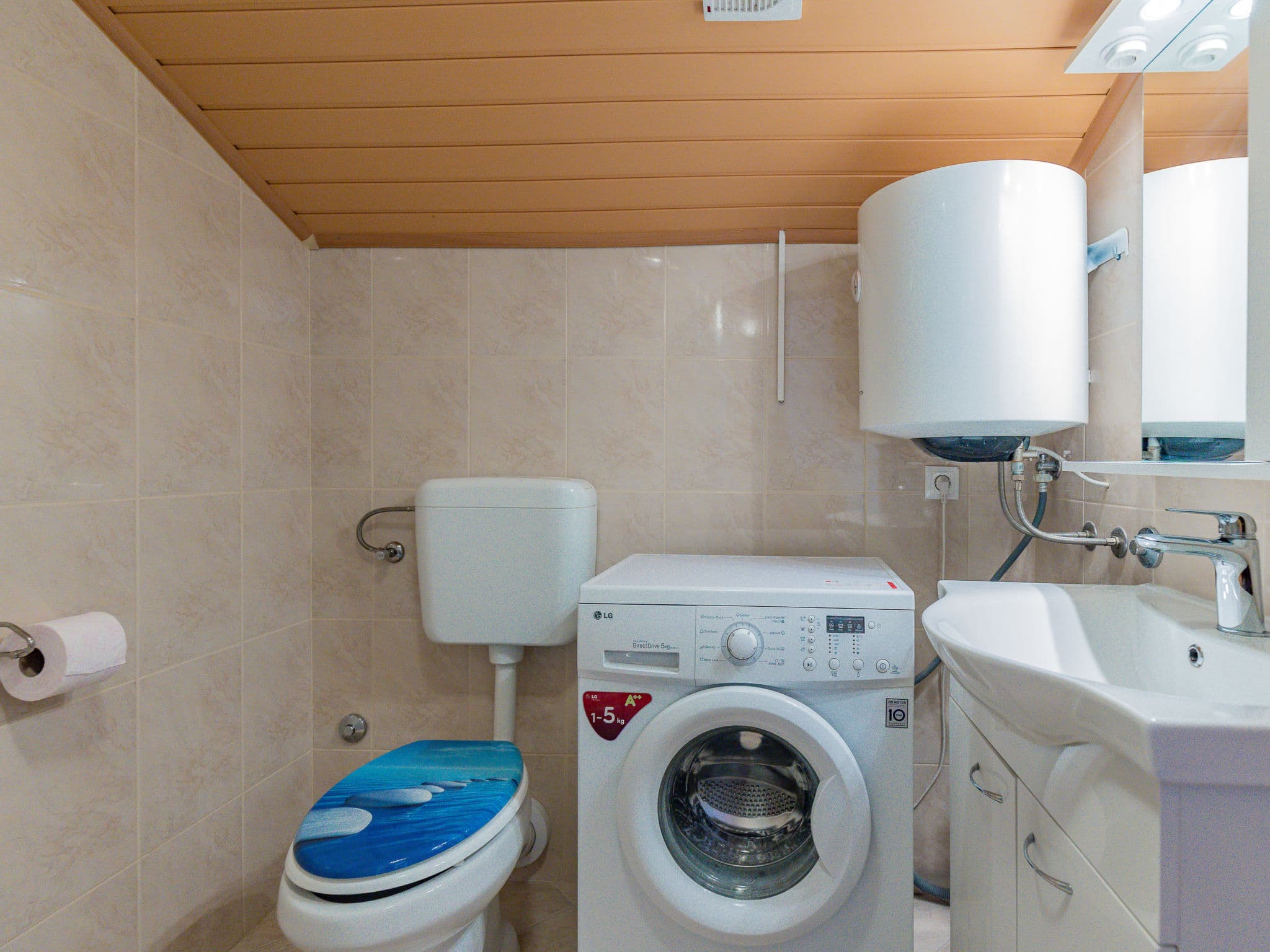 Bathroom / Wellness