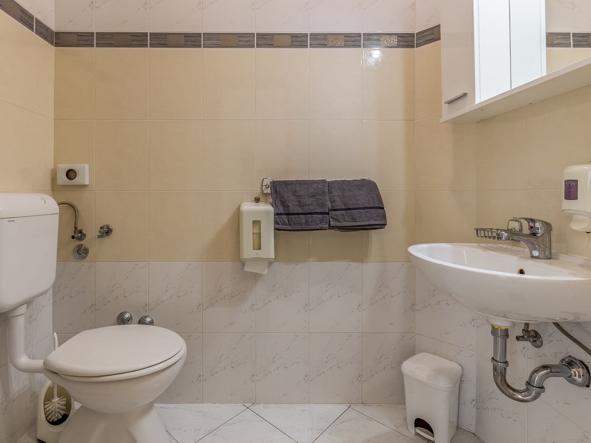 Bathroom / Wellness
