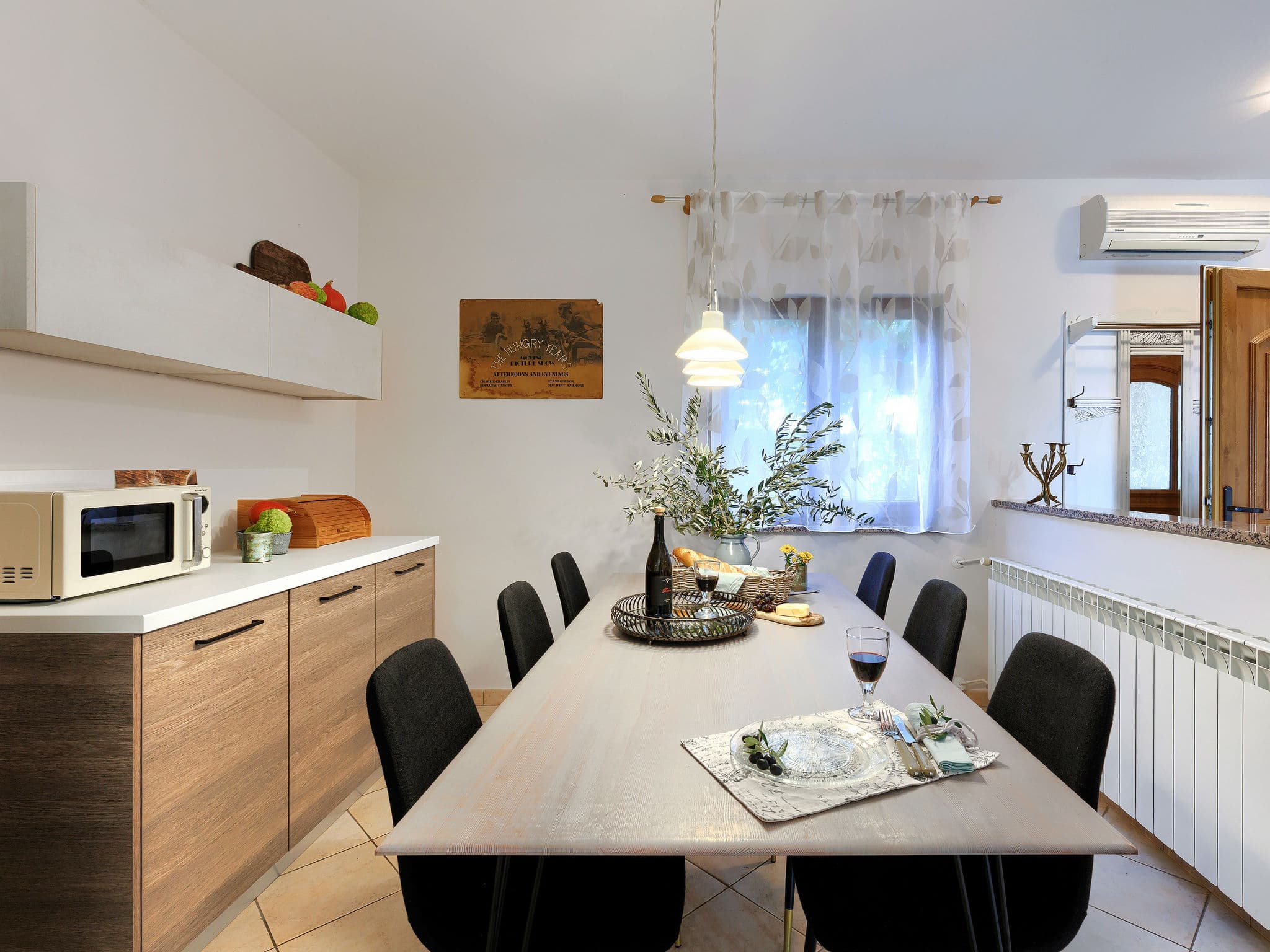 Kitchen / Dining Room