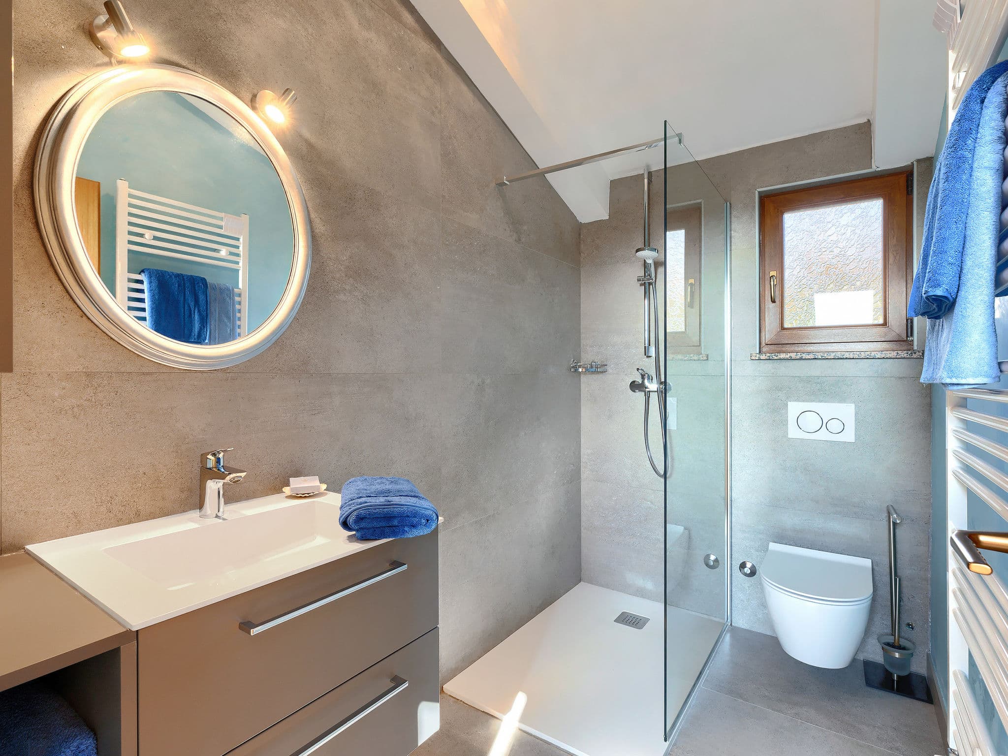 Bathroom / Wellness