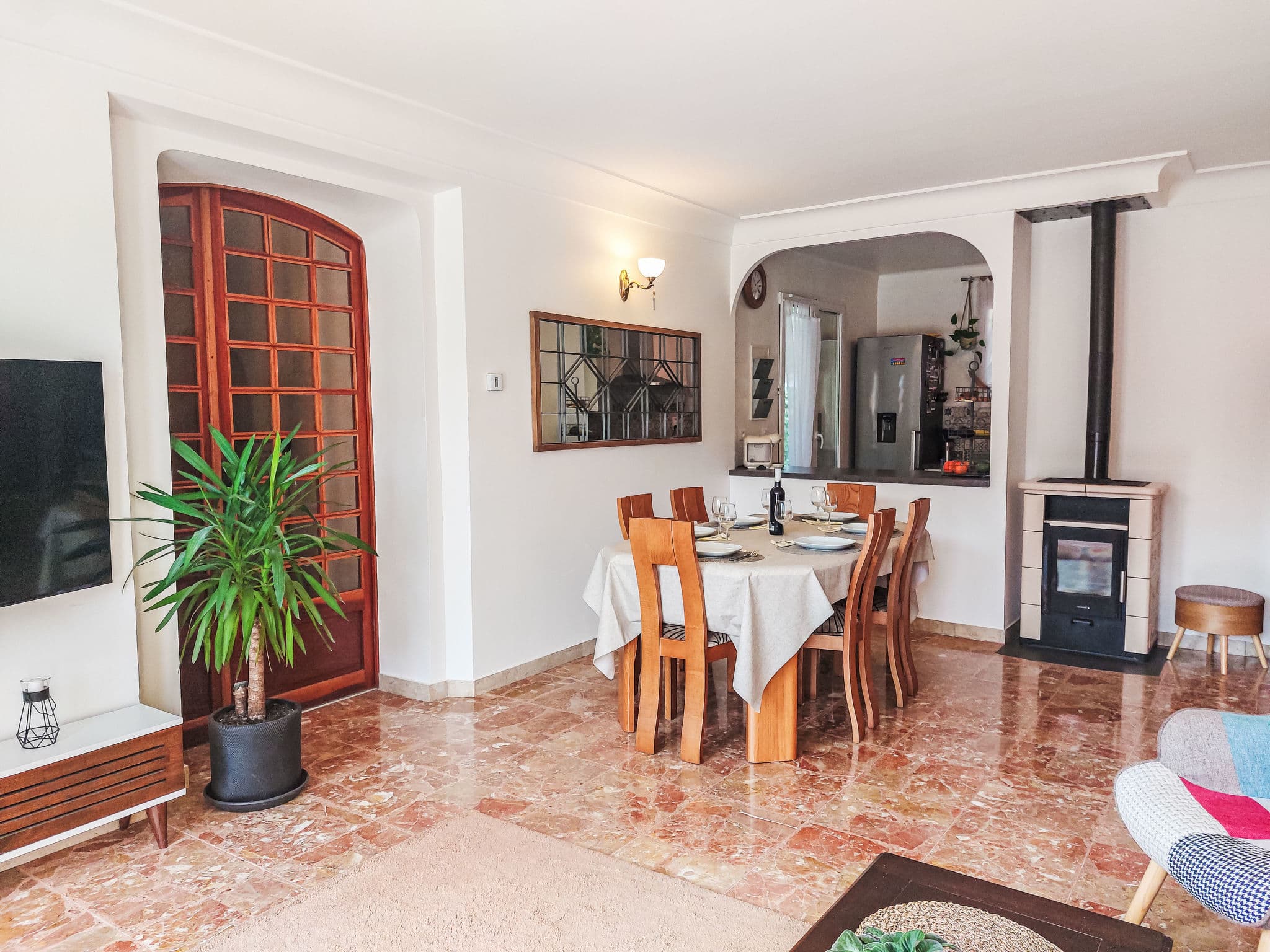 Kitchen / Dining Room