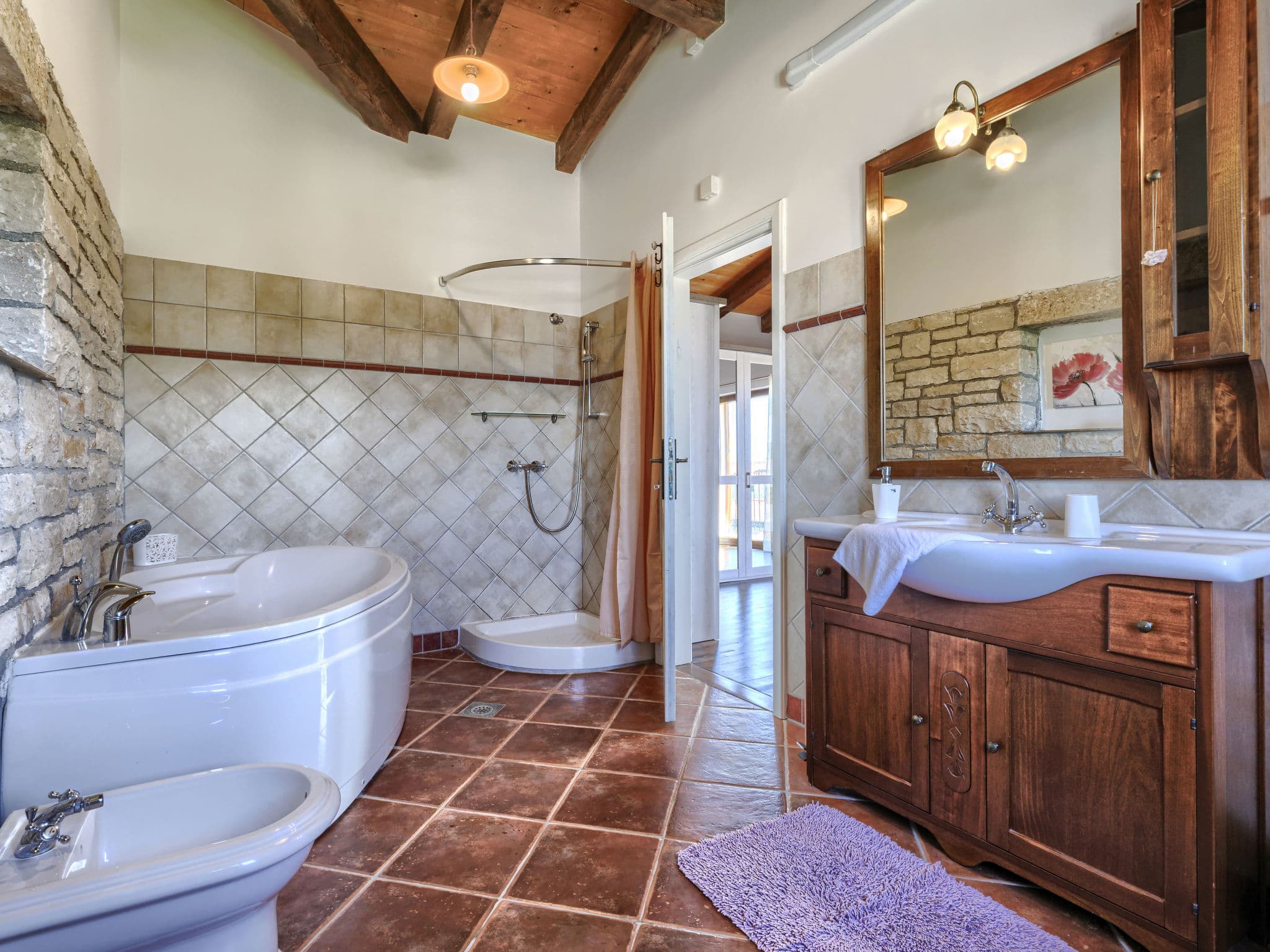Bathroom / Wellness