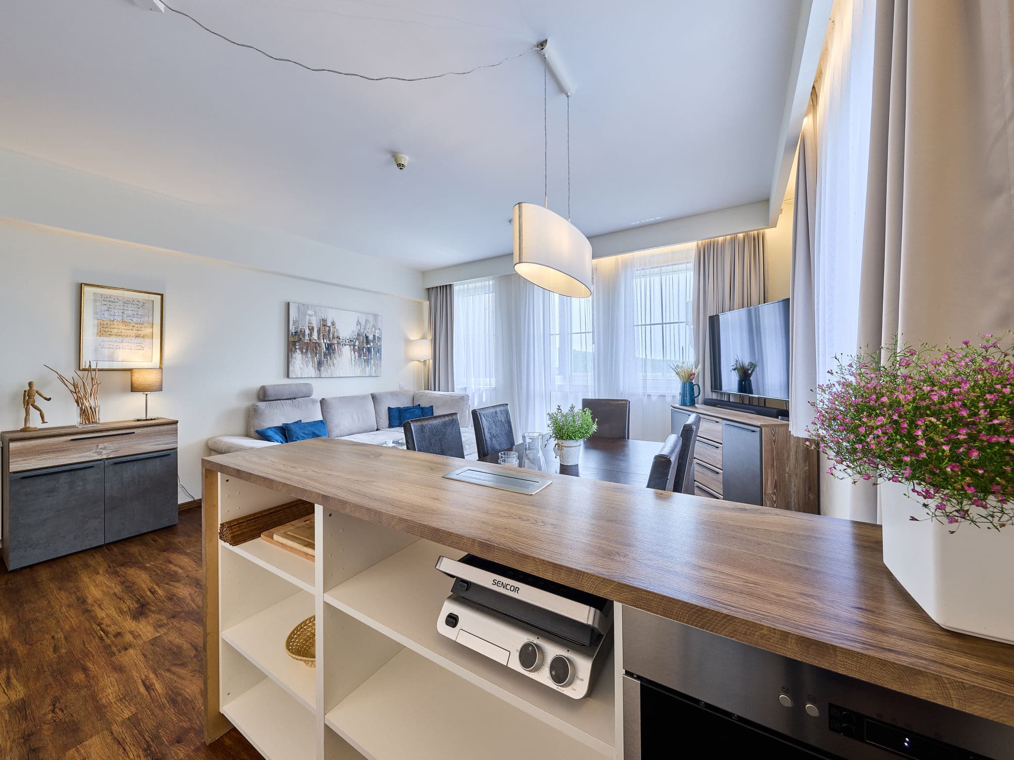 Kitchen / Dining Room