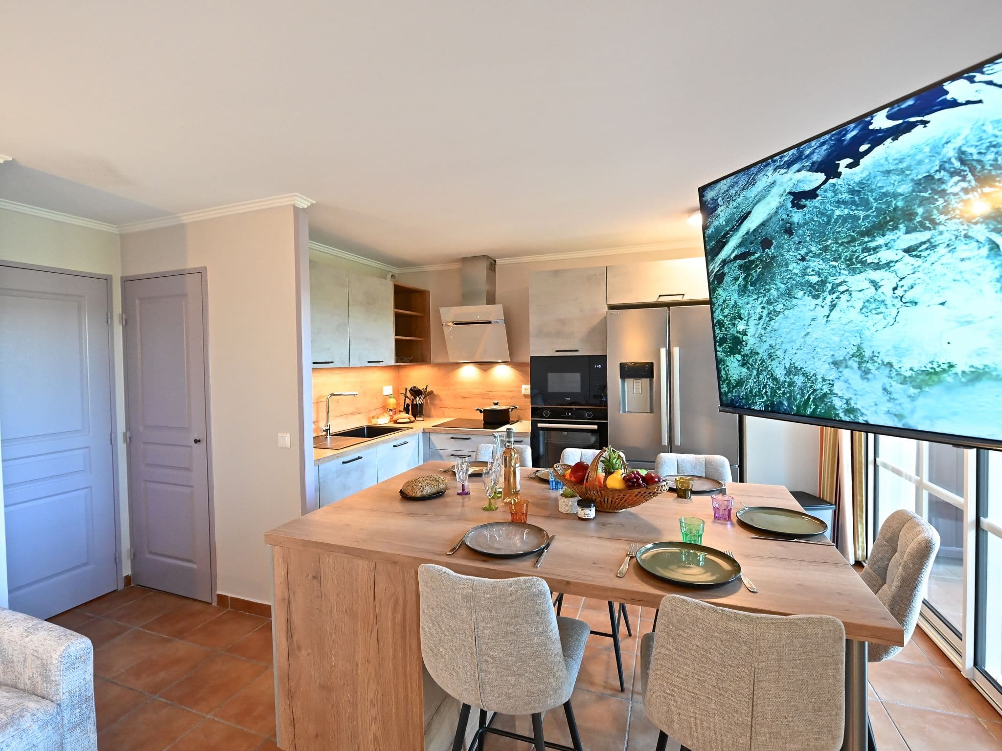 Kitchen / Dining Room