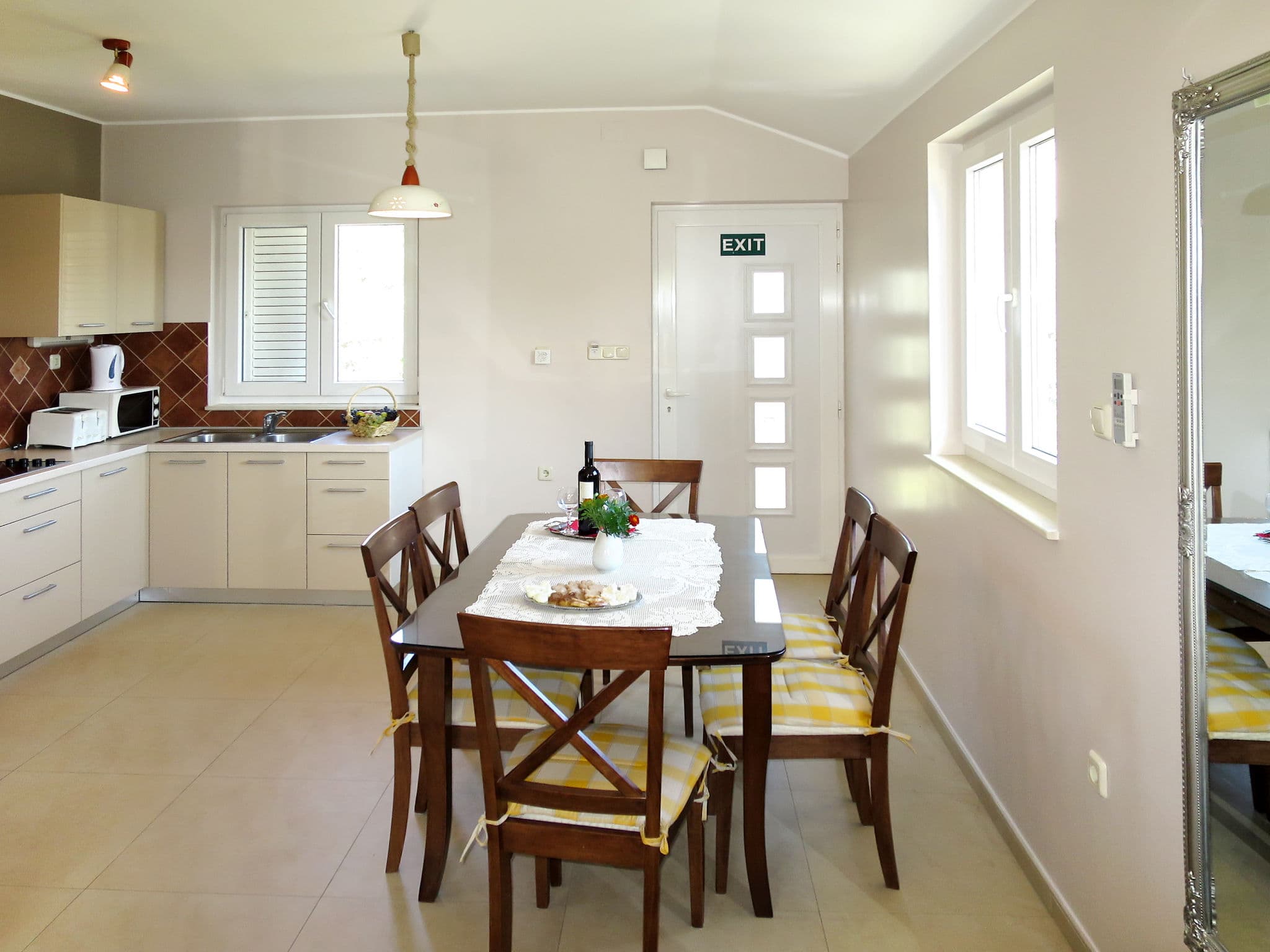 Kitchen / Dining Room