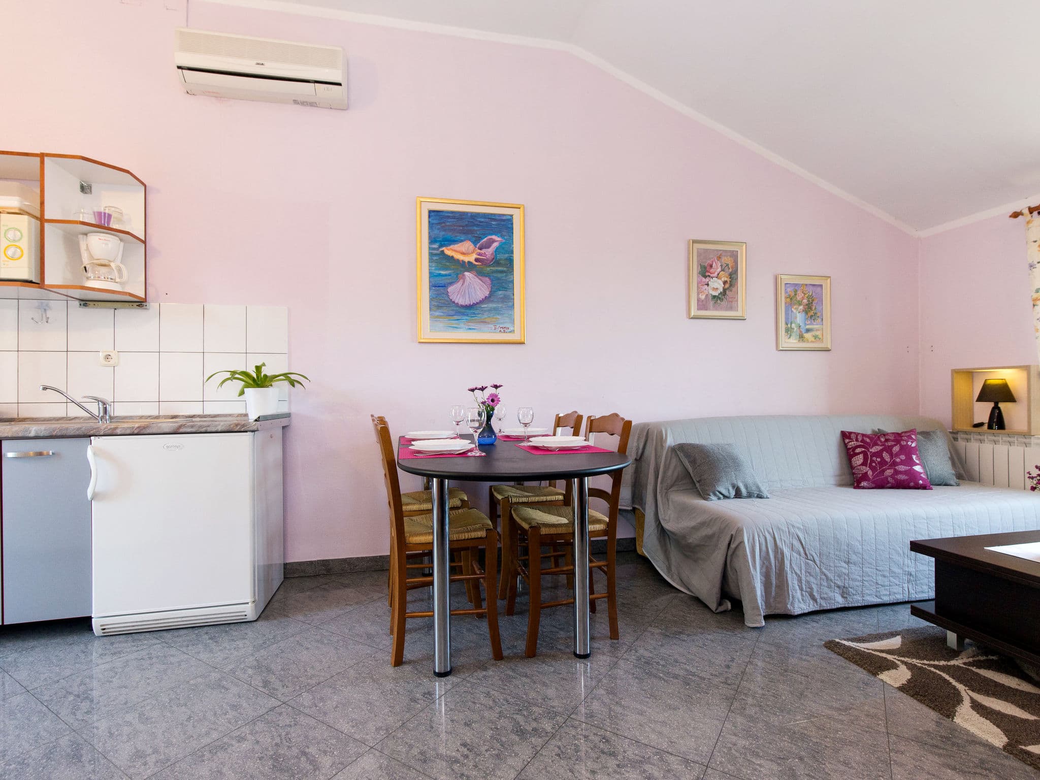 Kitchen / Dining Room