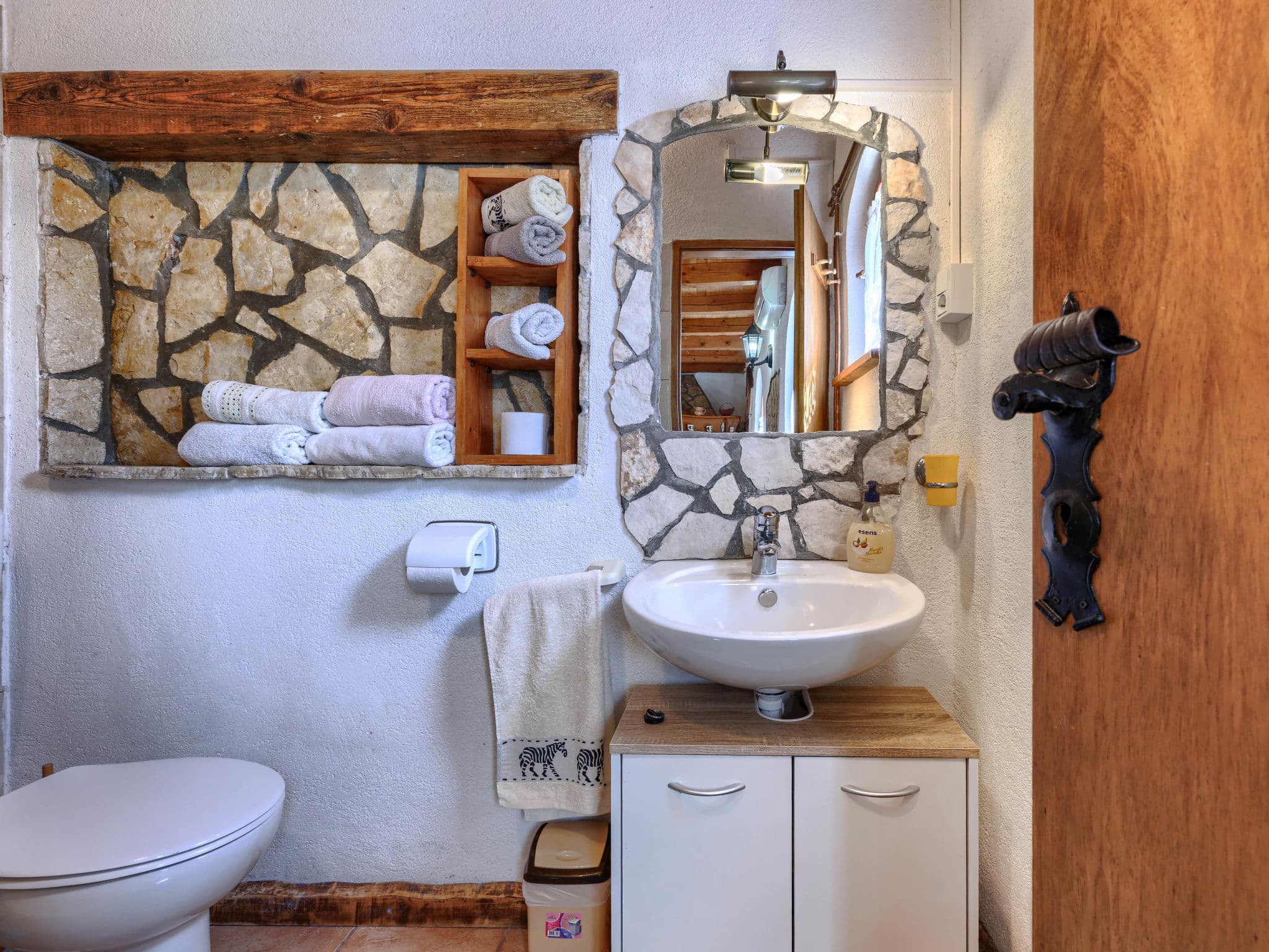 Bathroom / Wellness