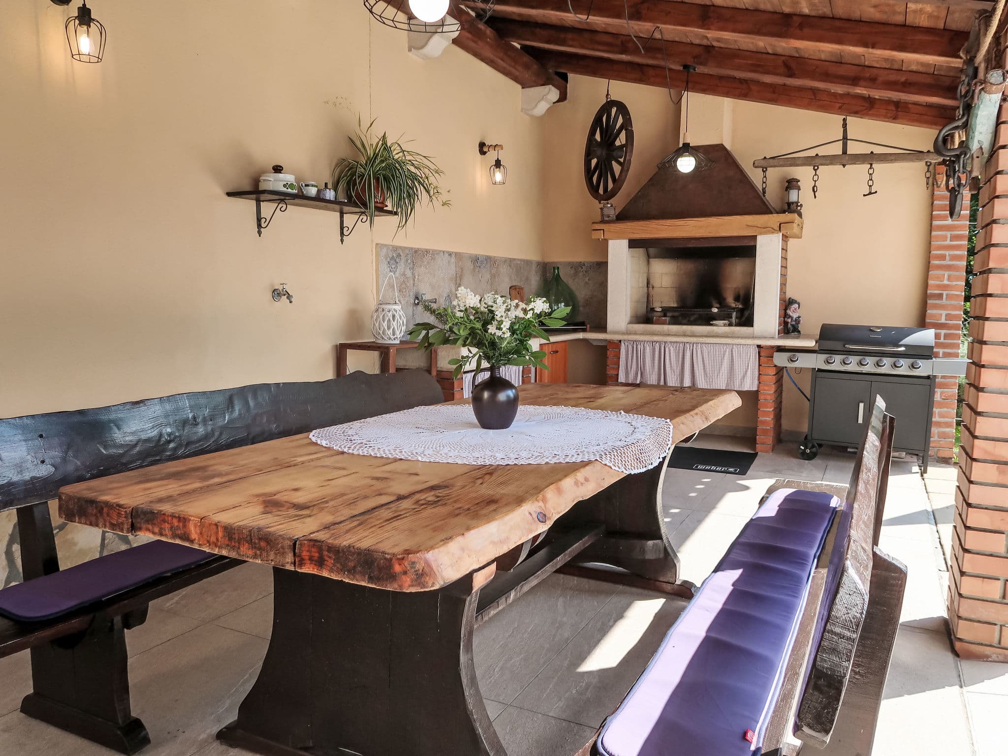 Kitchen / Dining Room