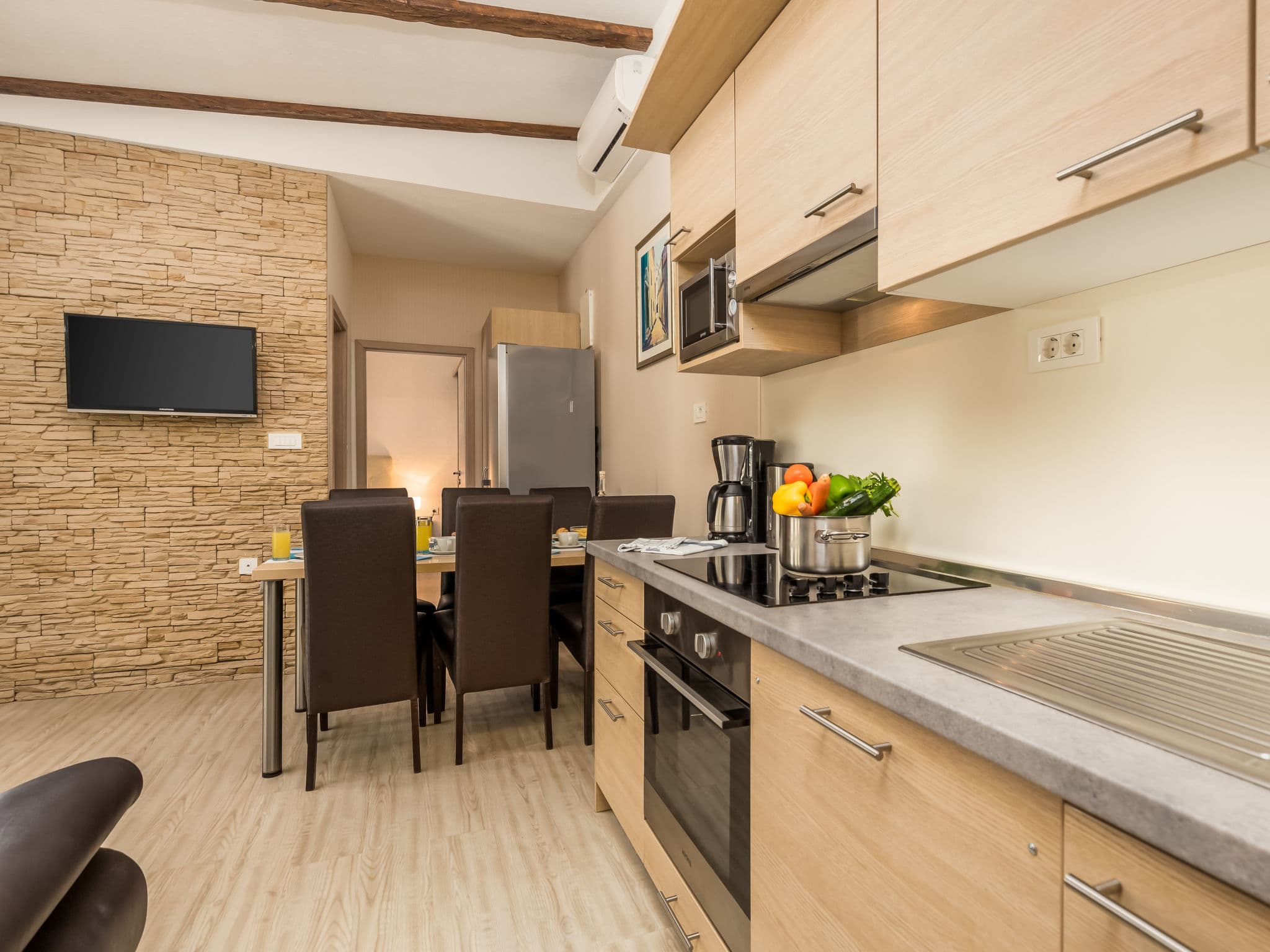 Kitchen / Dining Room