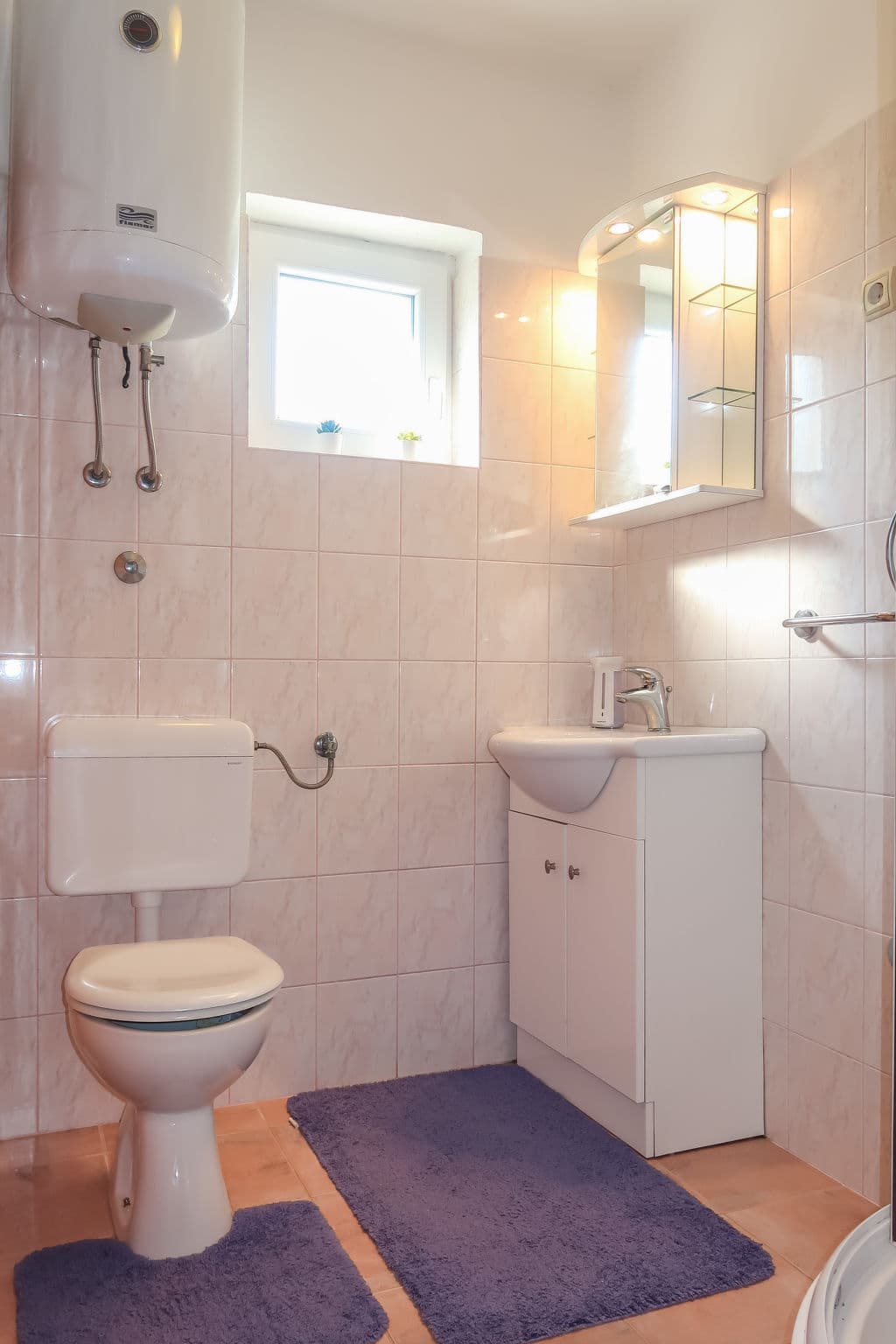 Bathroom / Wellness