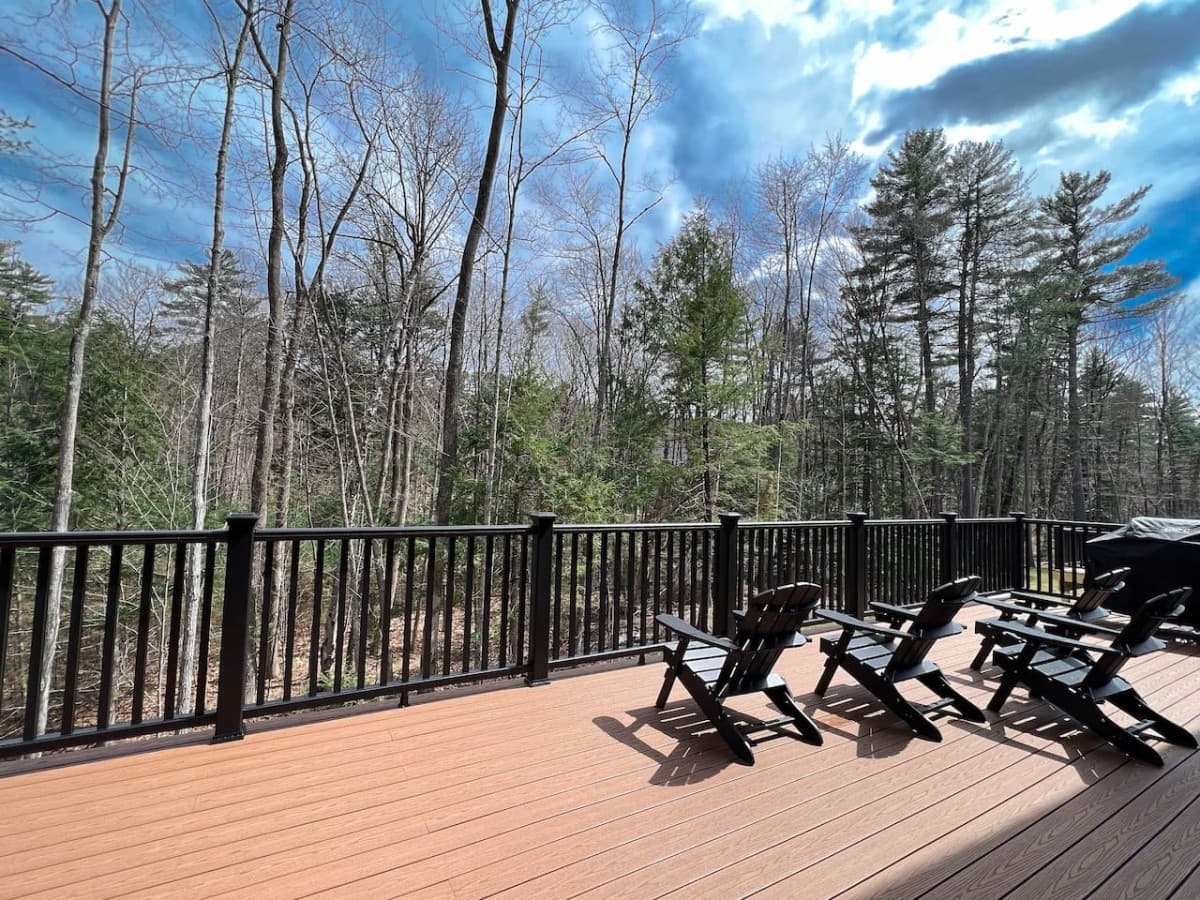 Relax on the porch with the sounds of the rushing brook!