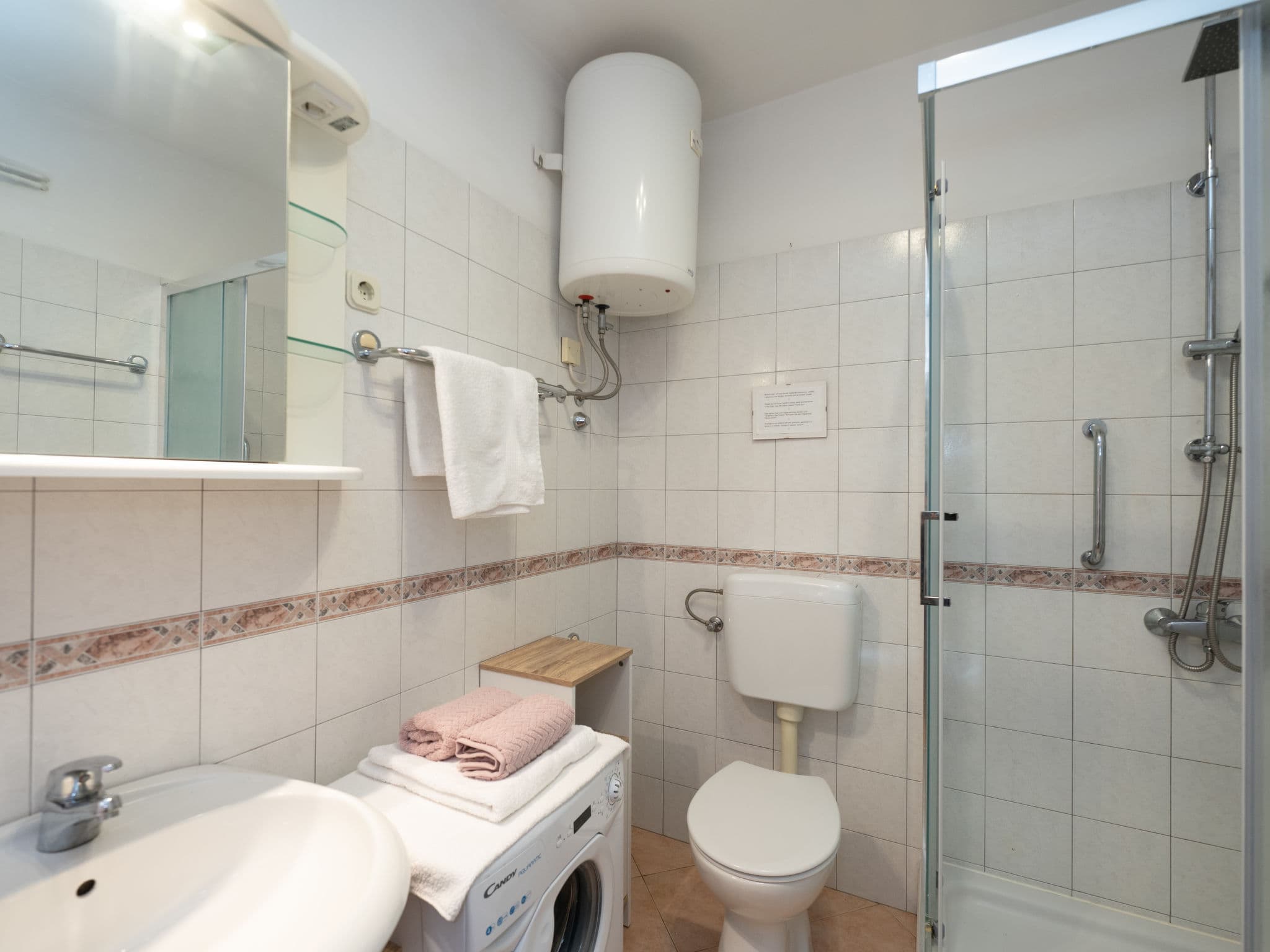 Bathroom / Wellness