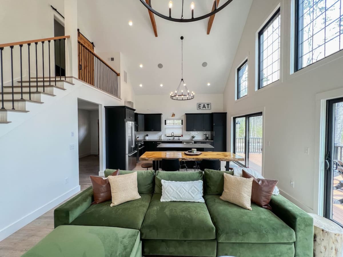 High ceilings with quality in mind...