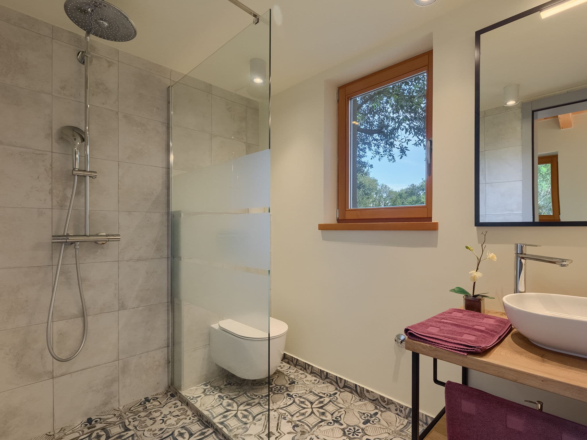Bathroom / Wellness