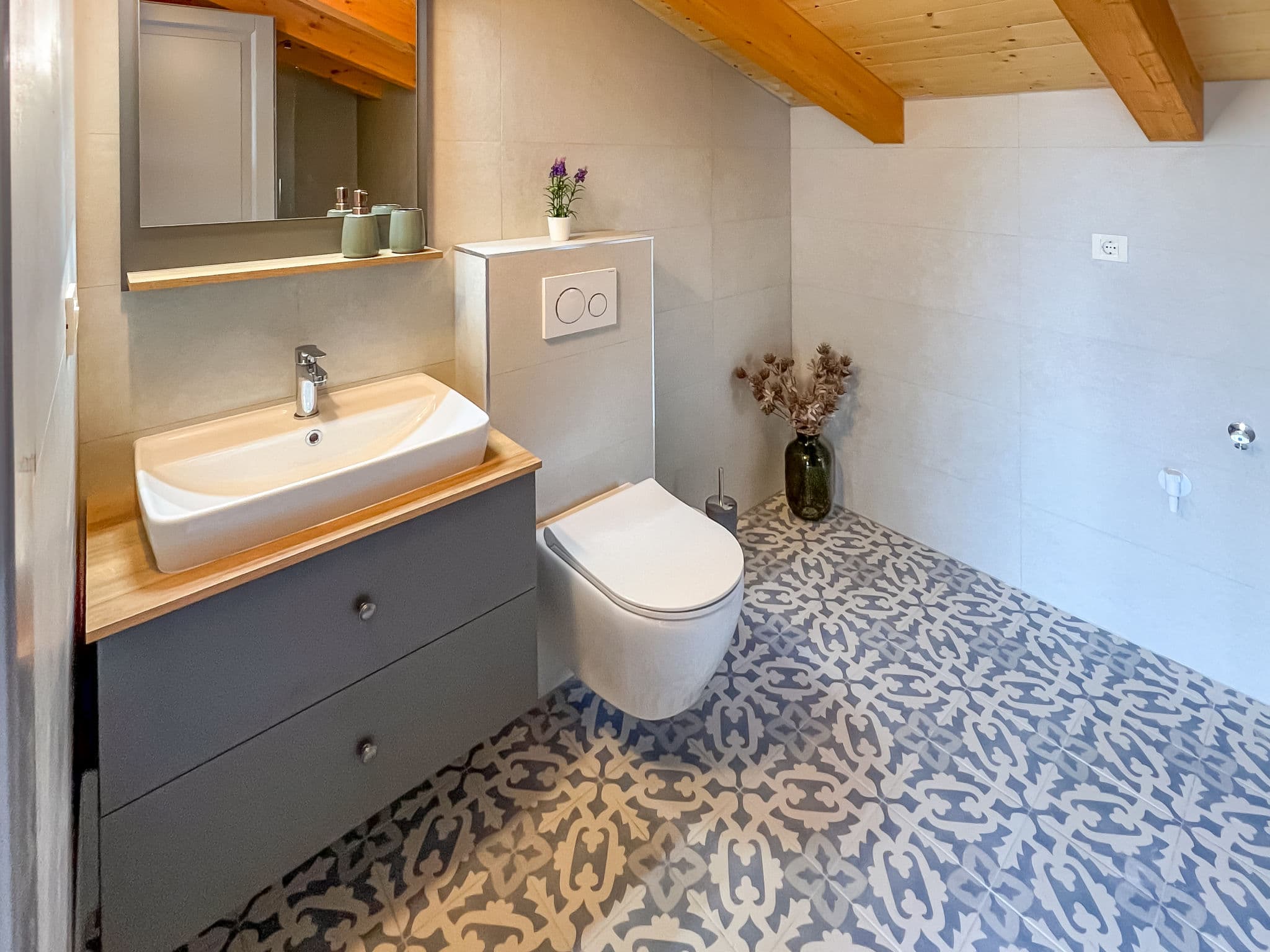 Bathroom / Wellness