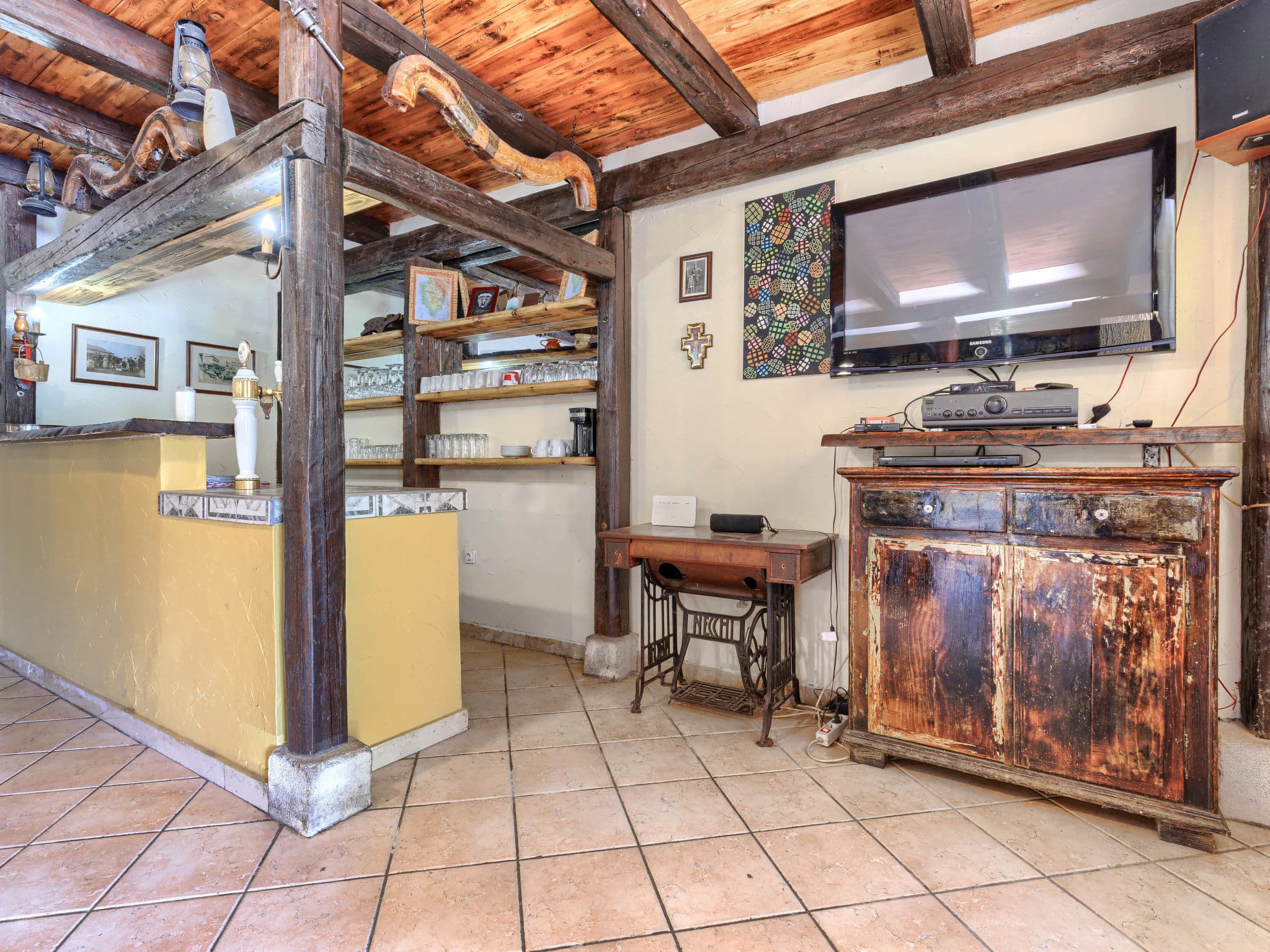Kitchen / Dining Room