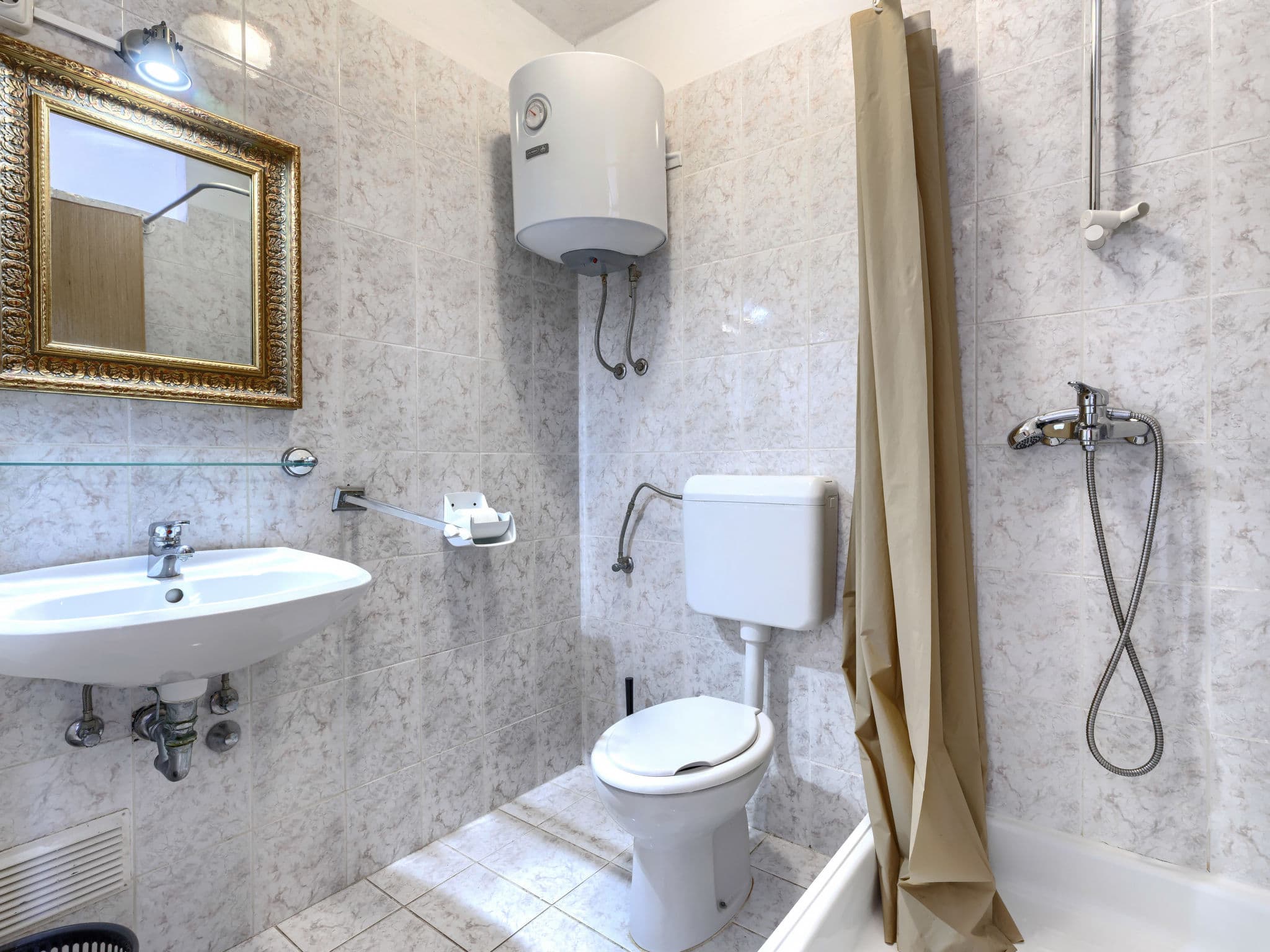 Bathroom / Wellness