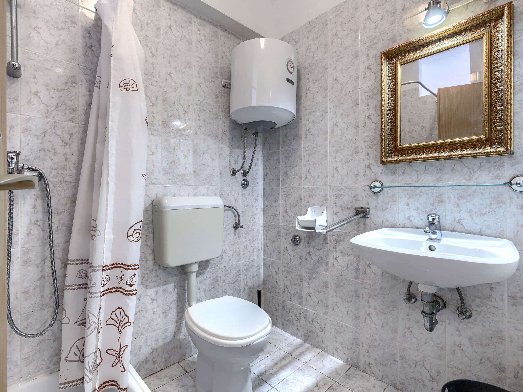 Bathroom / Wellness