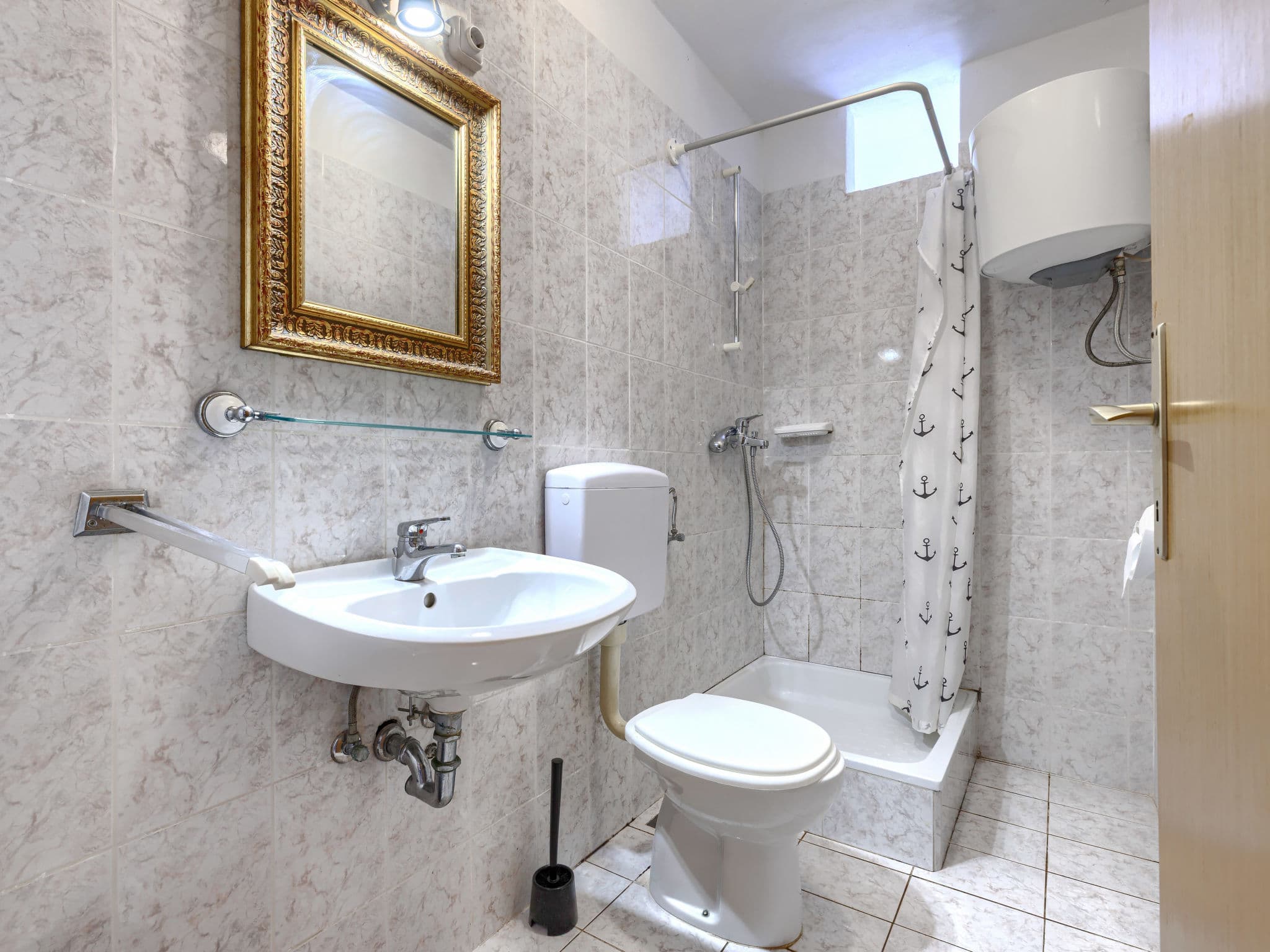 Bathroom / Wellness