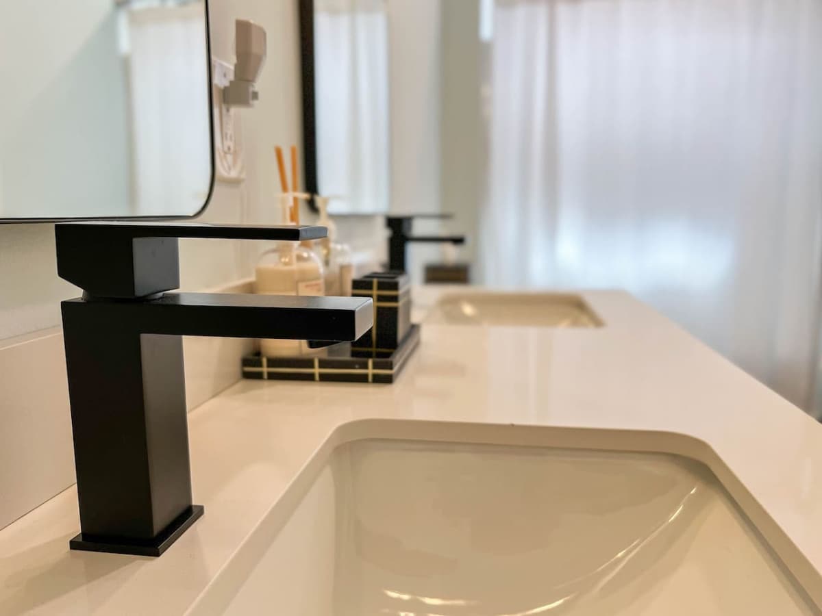 Designer bathroom - Full bath with 2 sinks
