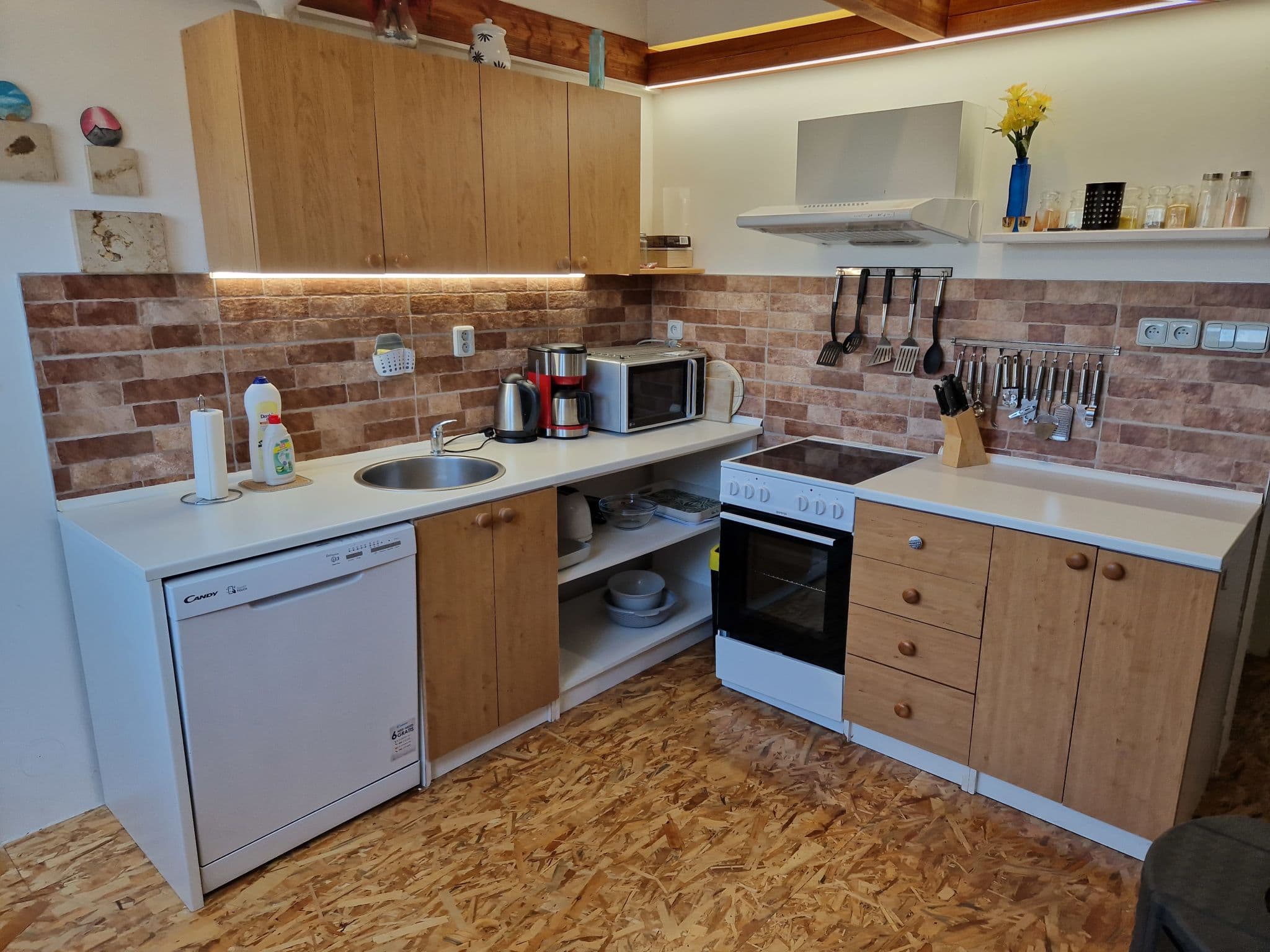 Kitchen / Dining Room