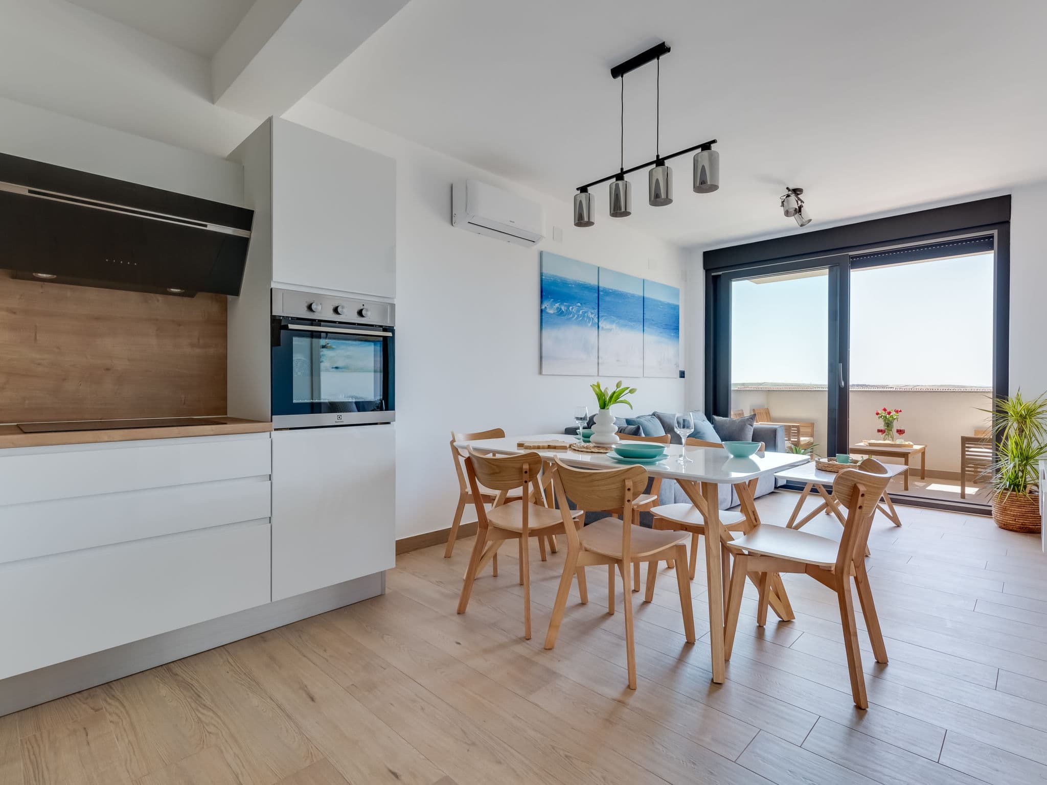 Kitchen / Dining Room
