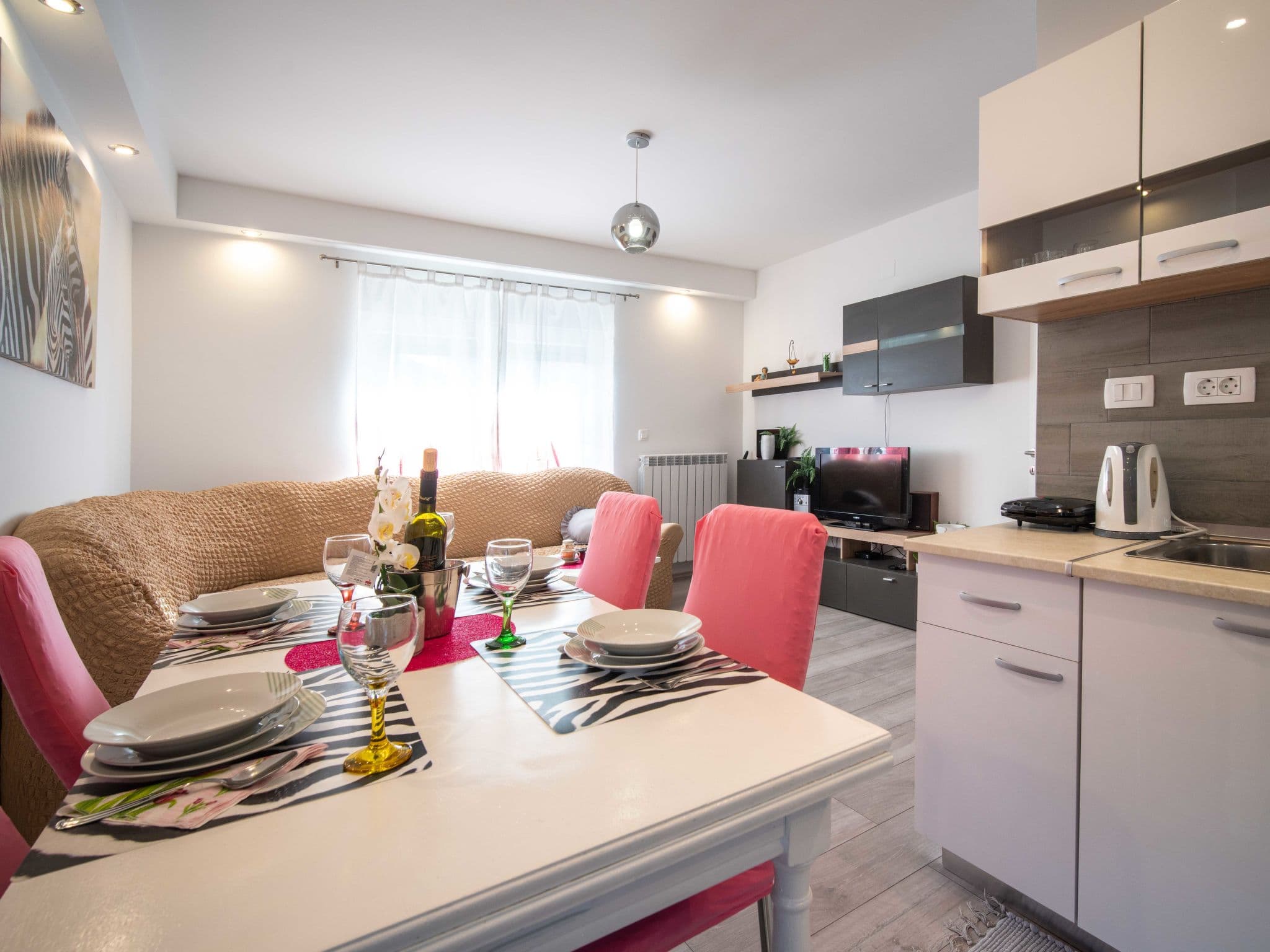 Kitchen / Dining Room