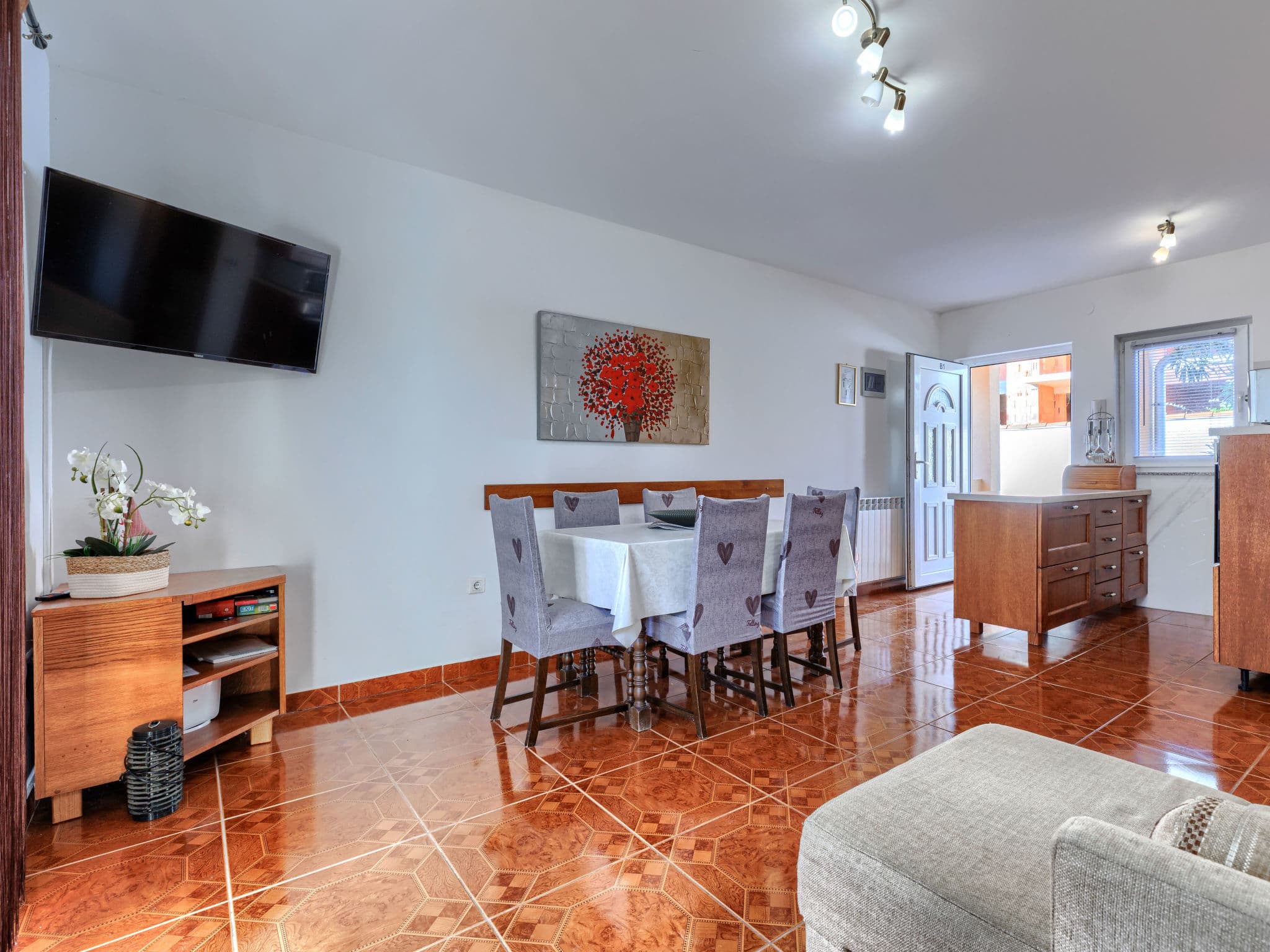 Kitchen / Dining Room