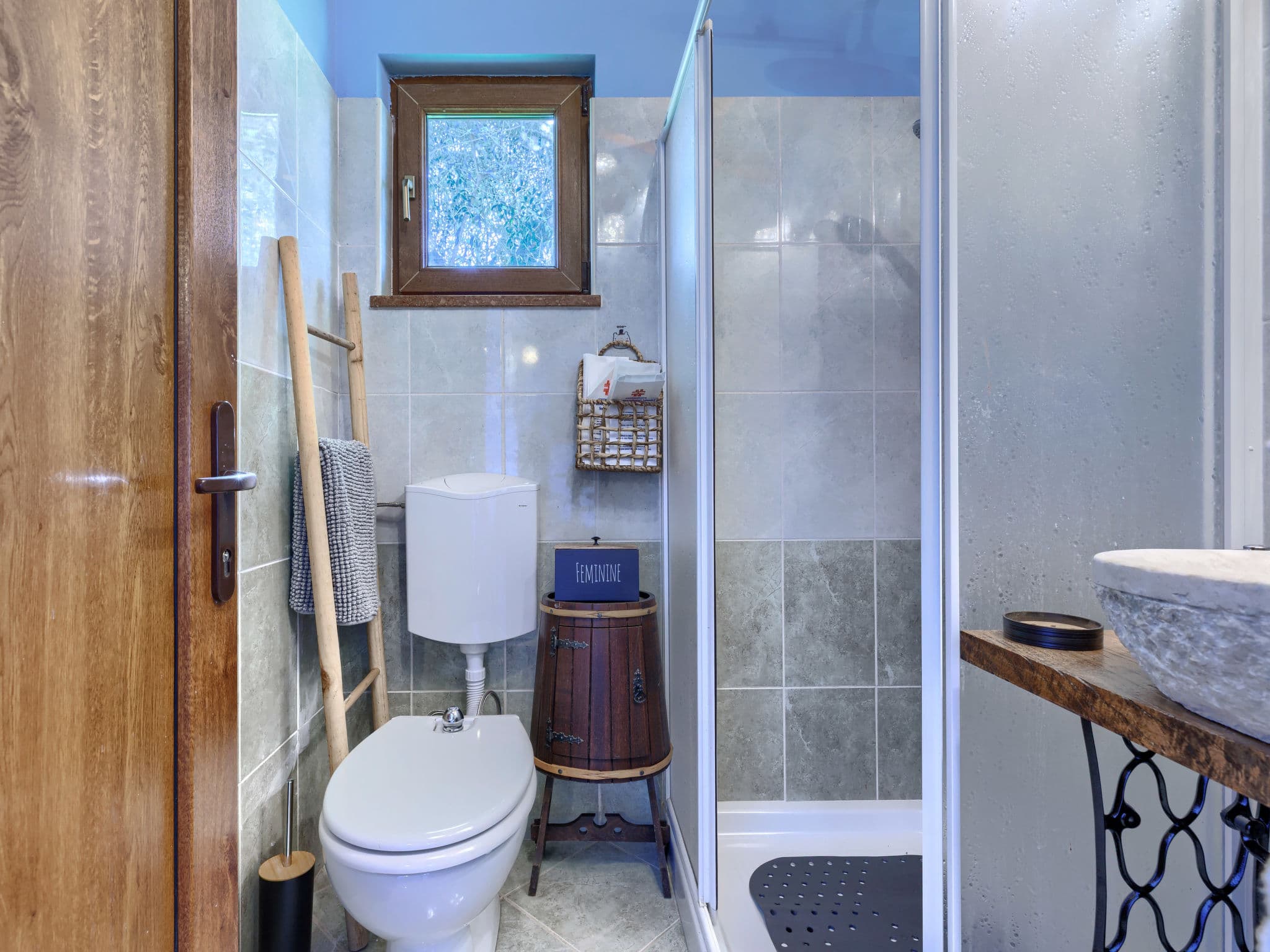 Bathroom / Wellness