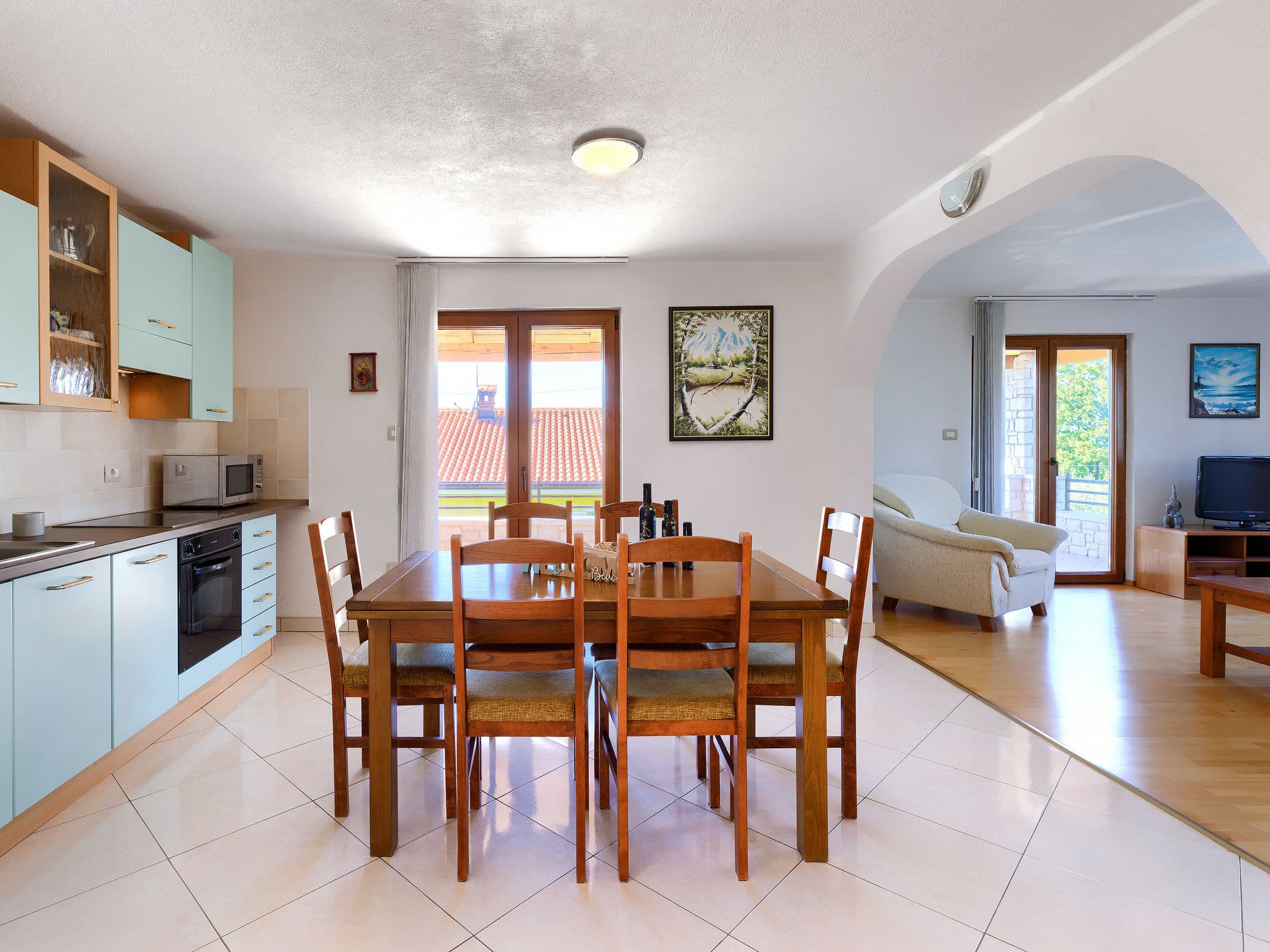 Kitchen / Dining Room