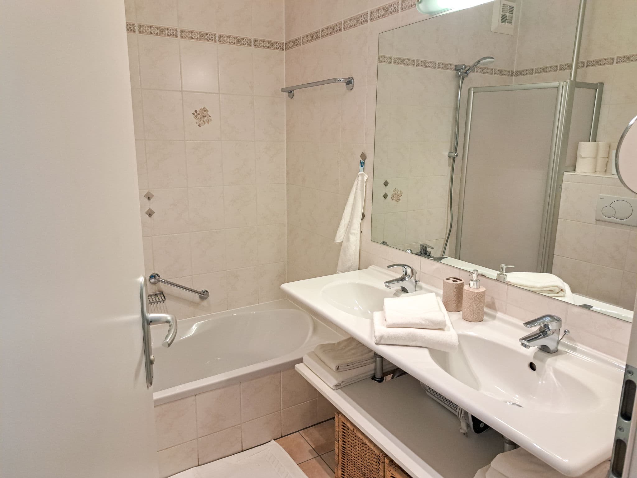 Bathroom / Wellness