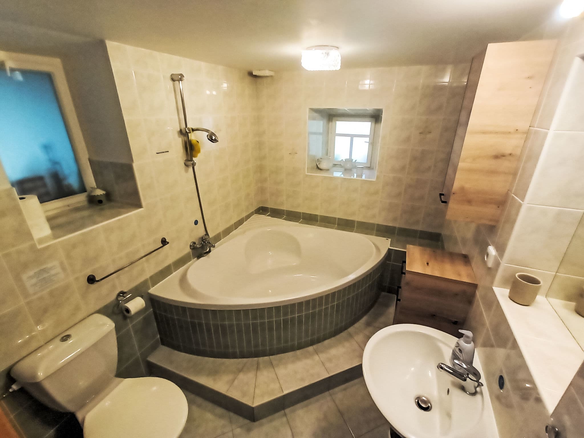 Bathroom / Wellness