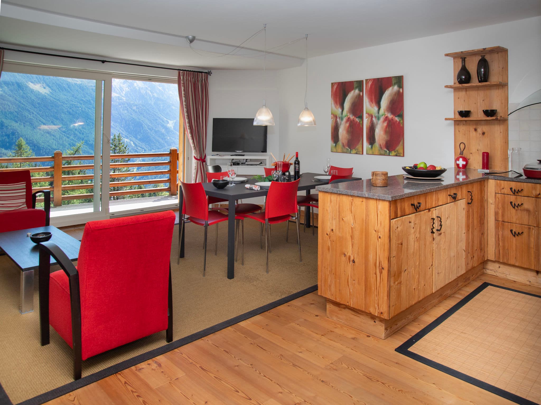 Kitchen / Dining Room