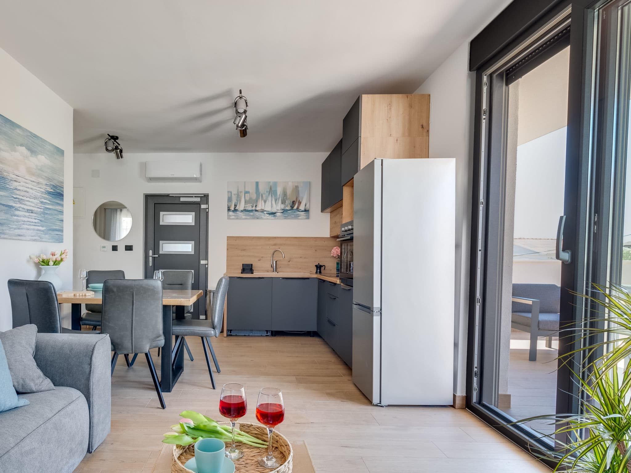 Kitchen / Dining Room