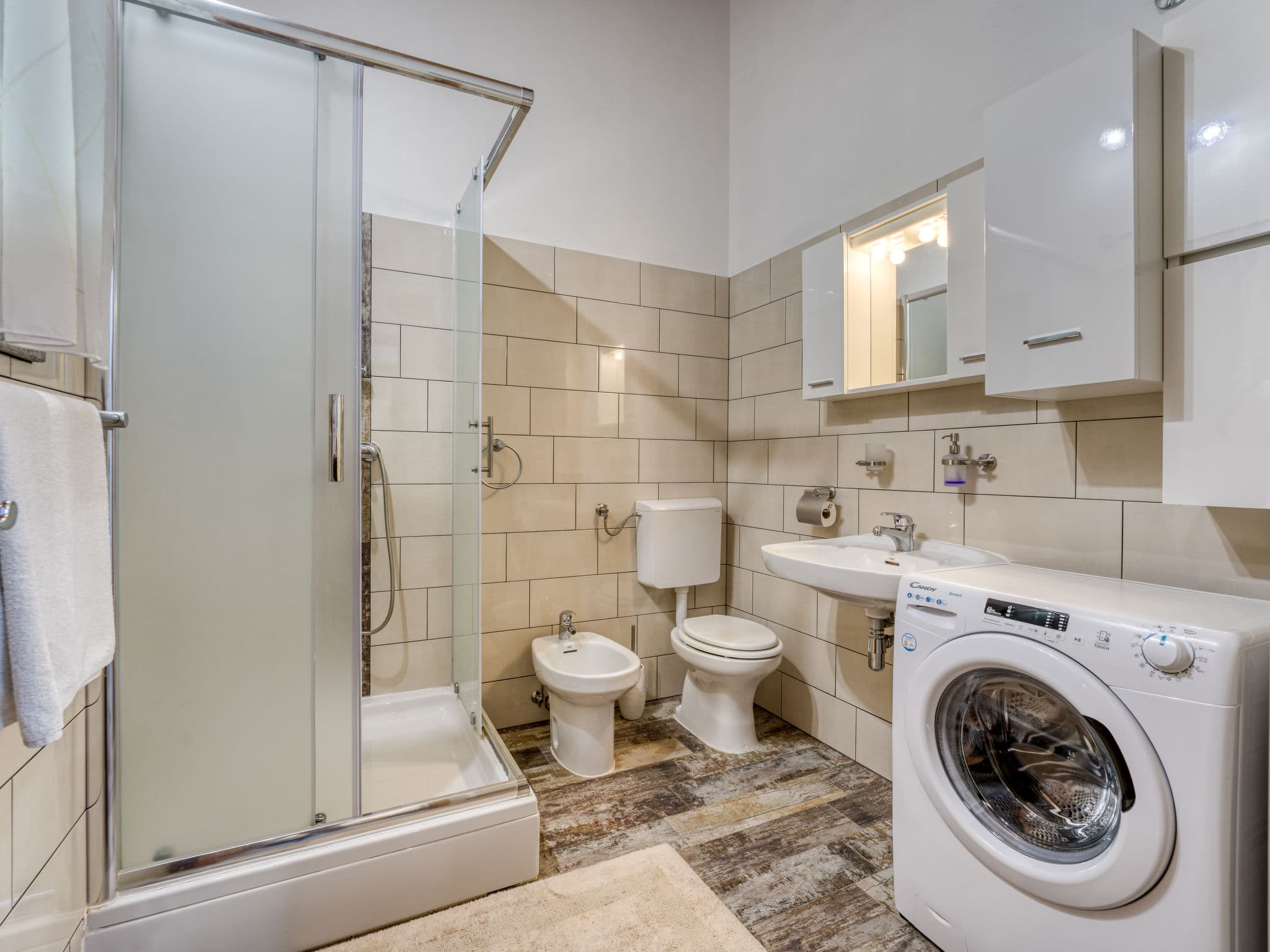 Bathroom / Wellness