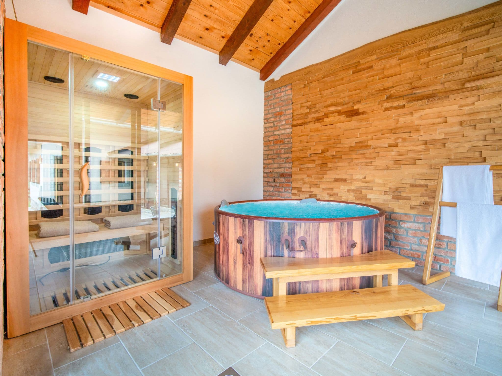 Bathroom / Wellness