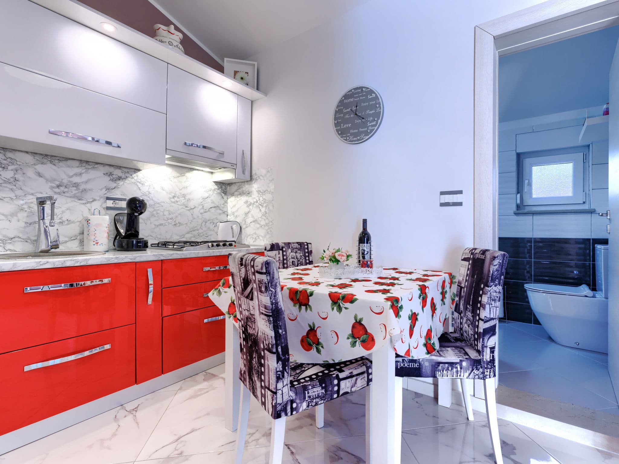 Kitchen / Dining Room